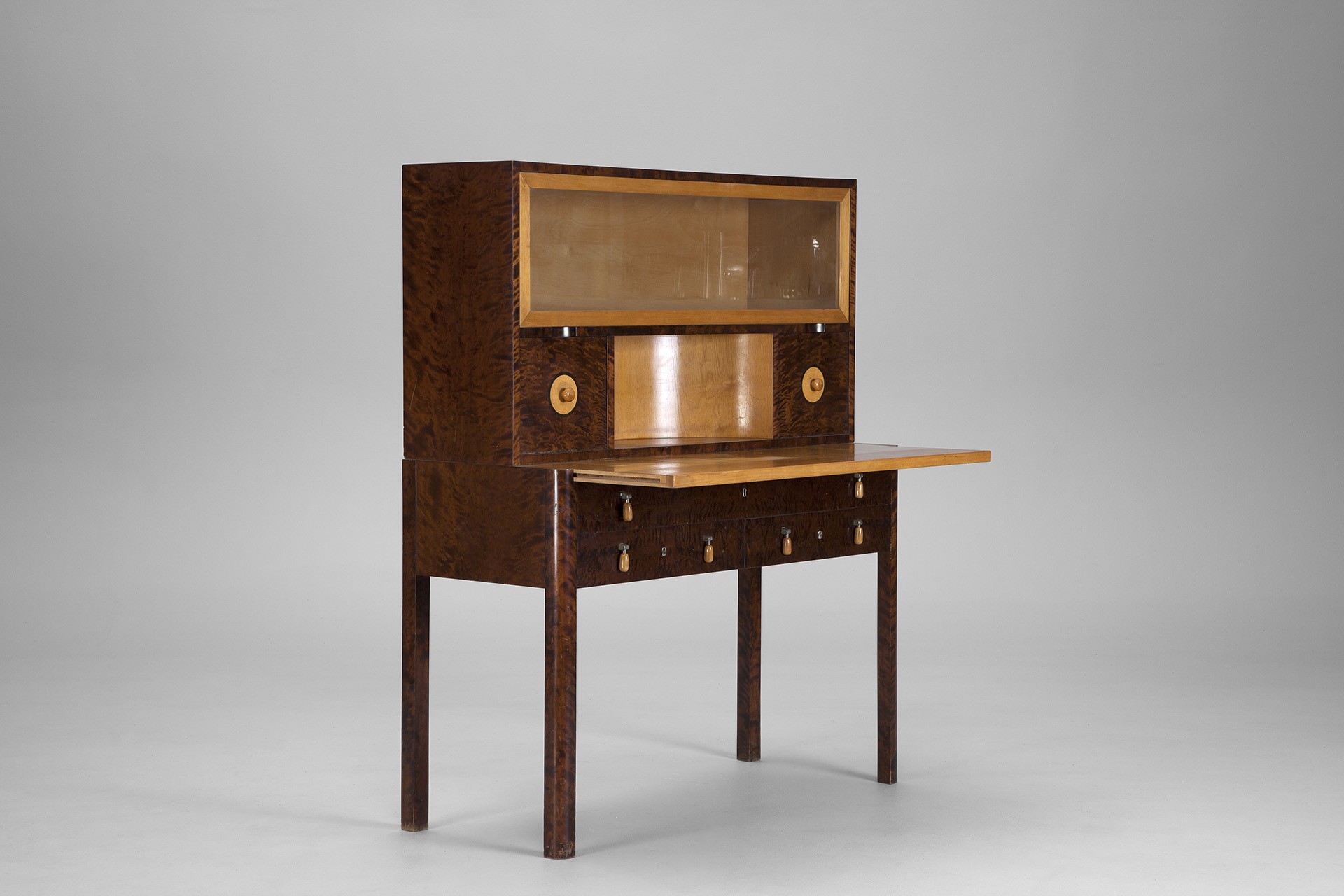 Bureau image 3