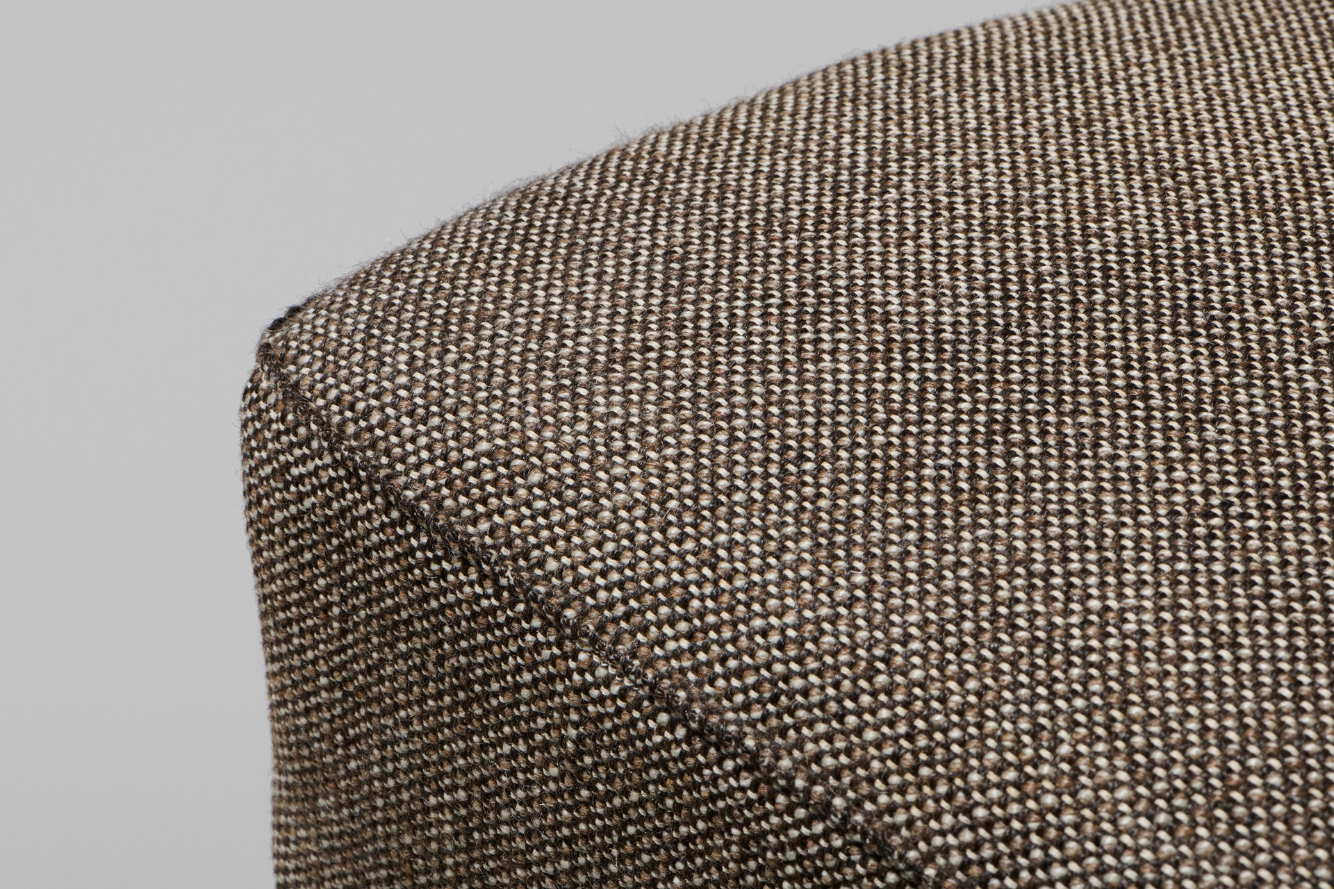 Sofa image 4