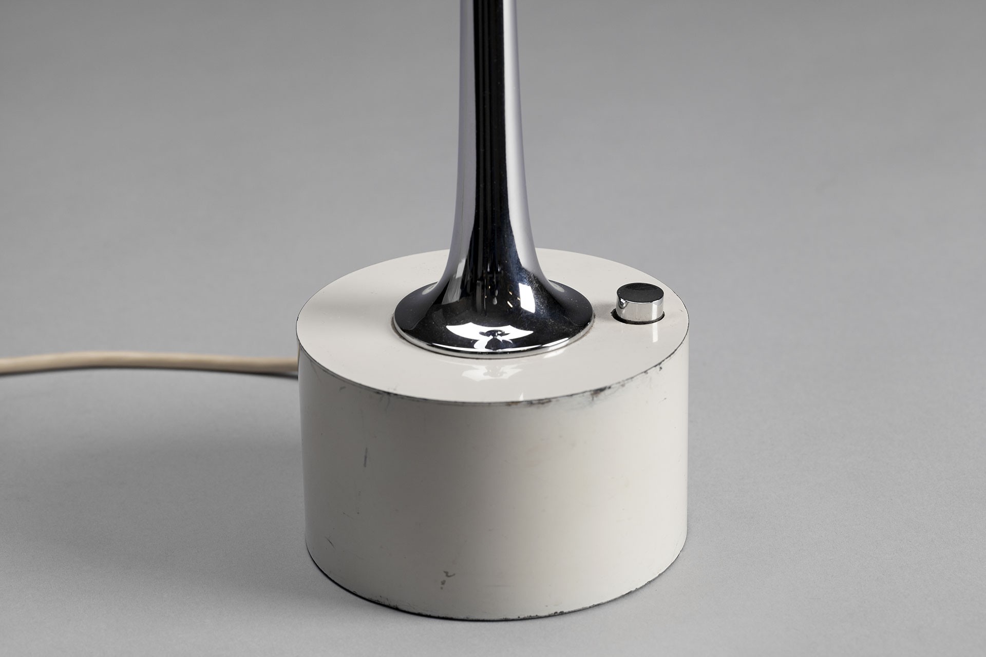 Cobra Lamp image 3