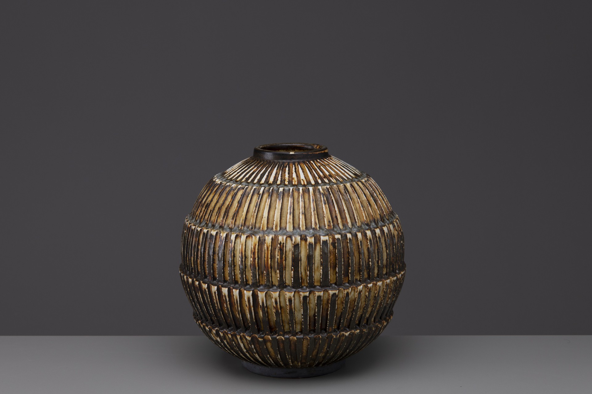 Vase image 2