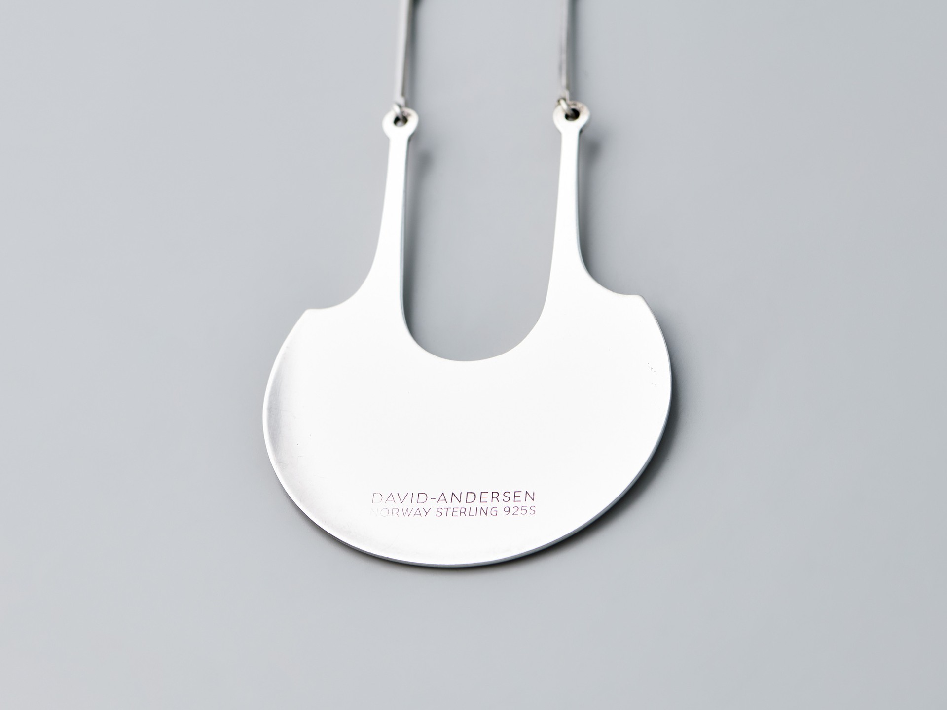 Necklace image 4