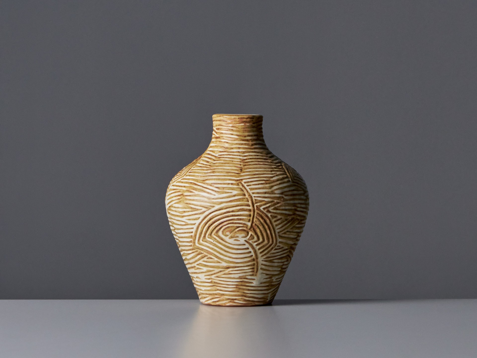 Vase image 4