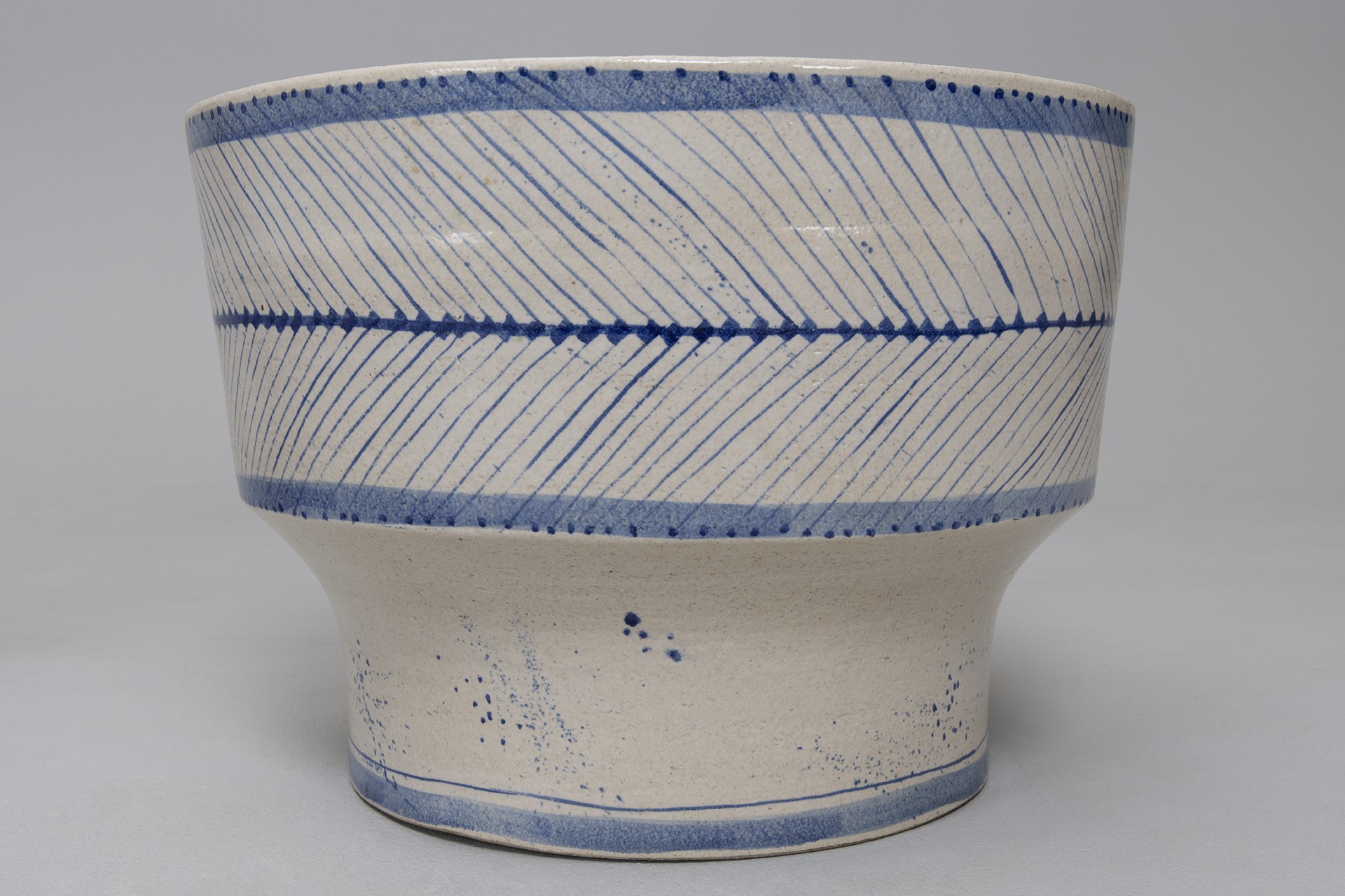 Two Large Floor Vases image 8