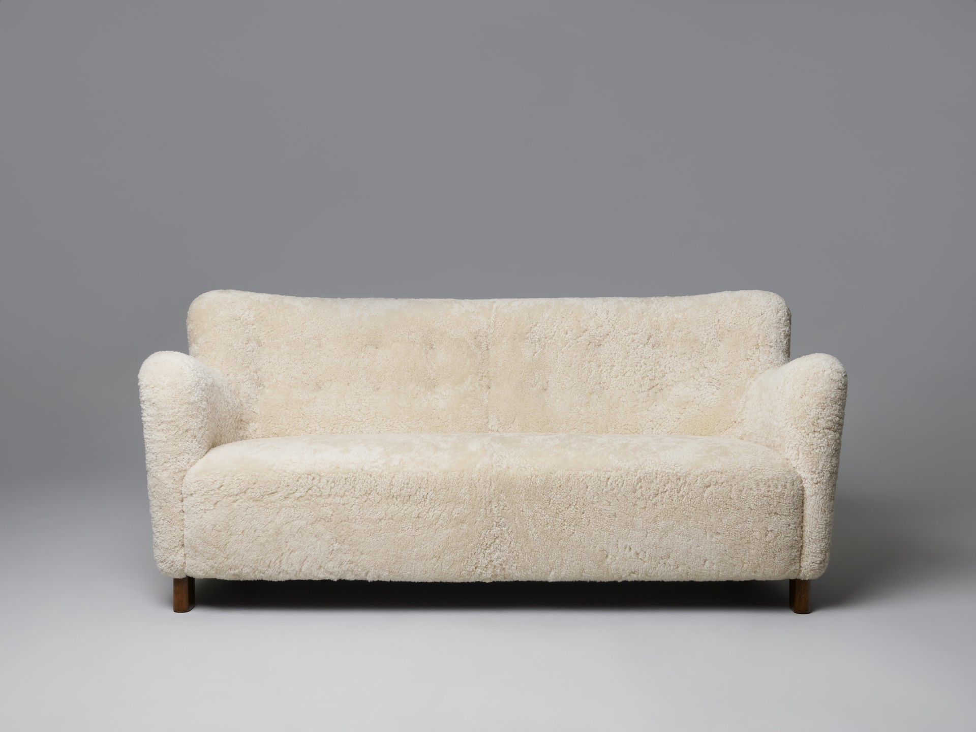 Sofa image 2