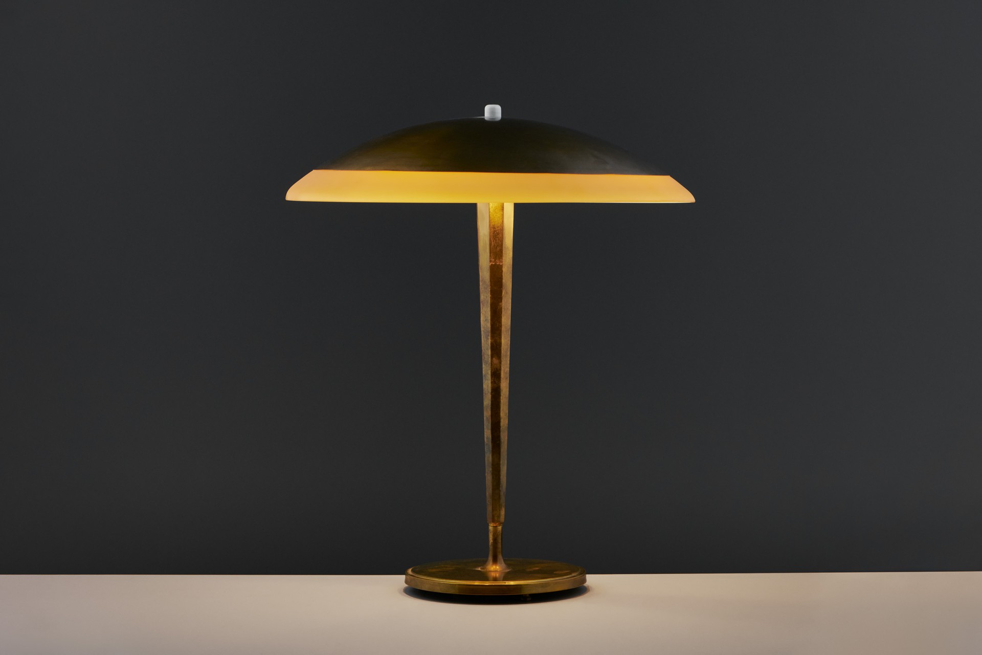 Table Lamp image 2
