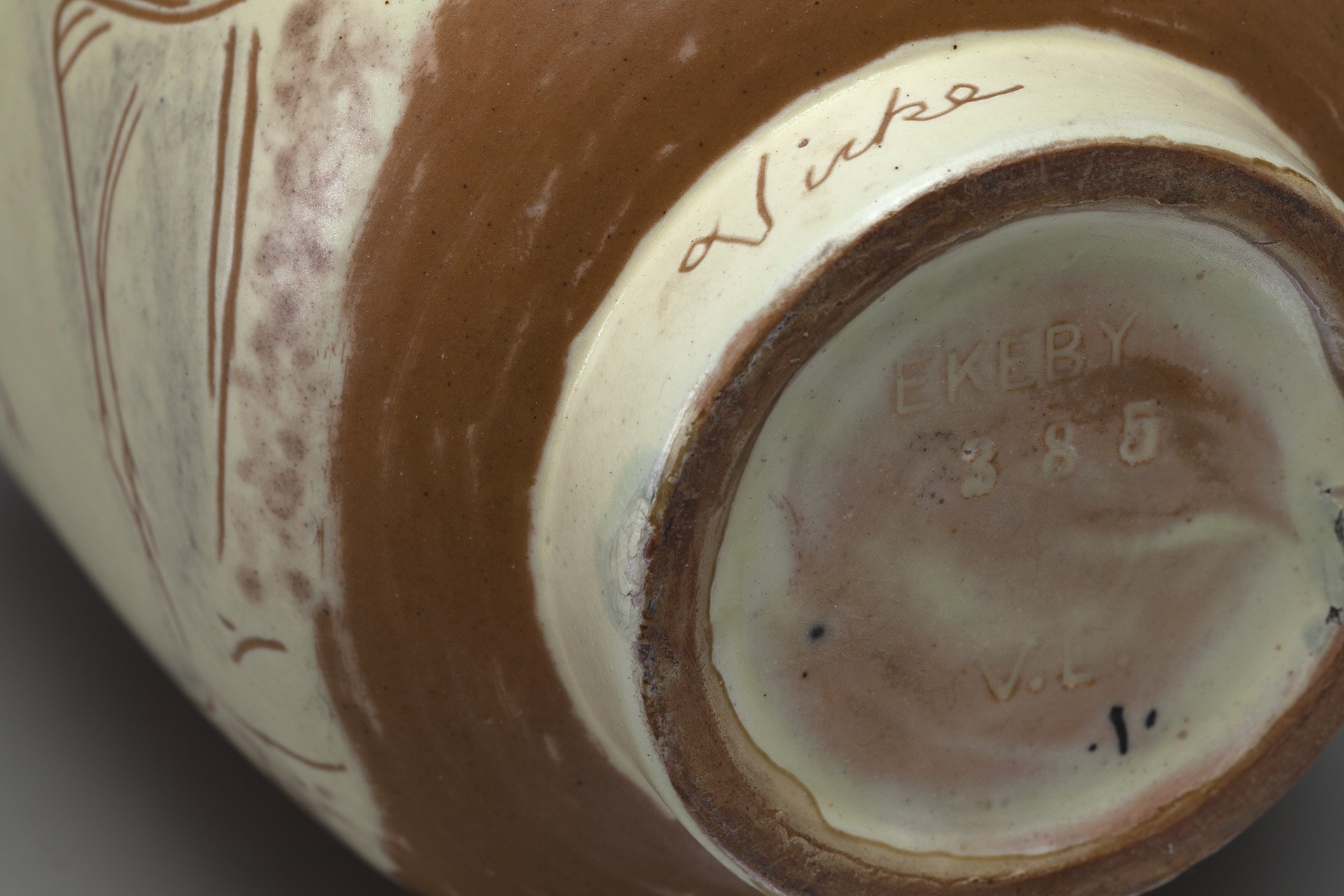 Vase image 5