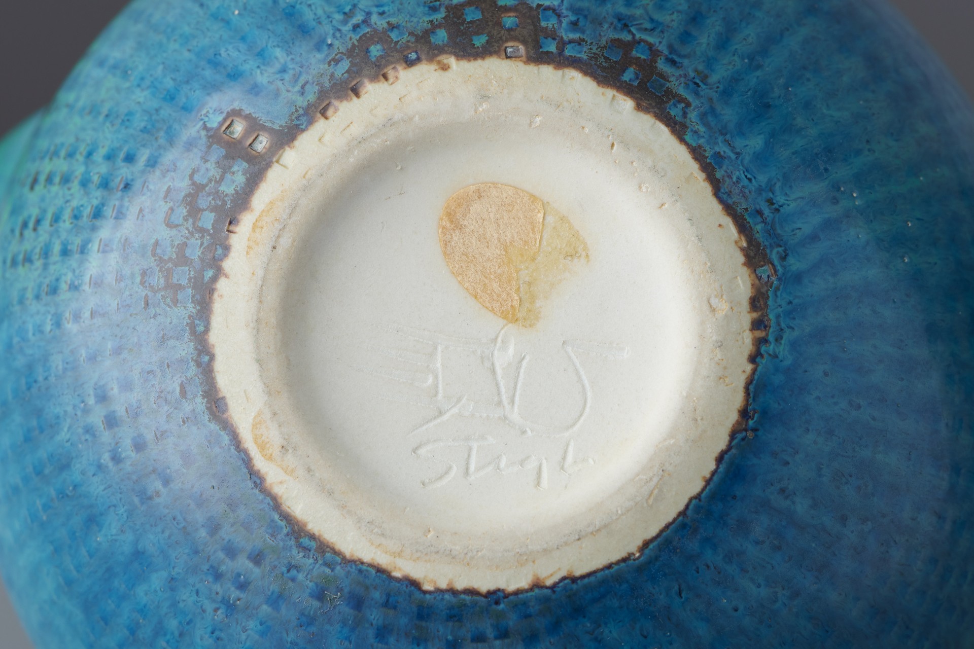 Four Teapots image 7