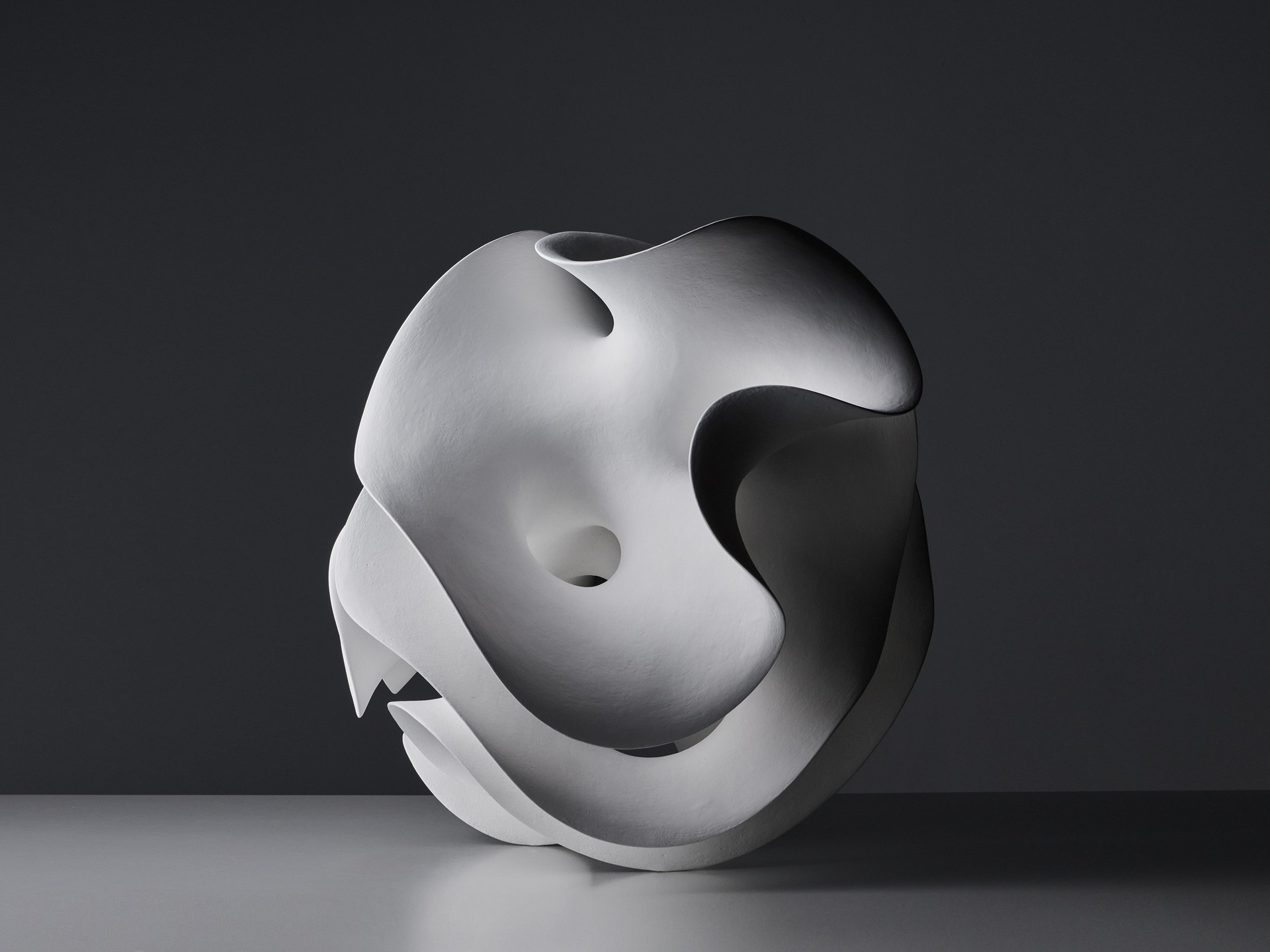 'Extension Loop 1079' Sculpture image 3