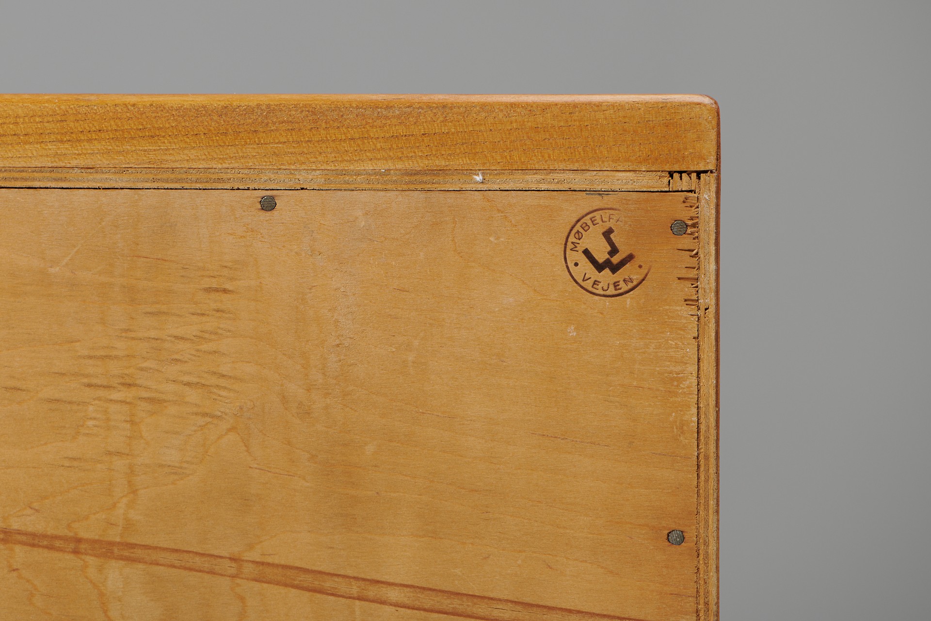 Pair of Bedside Tables image 6
