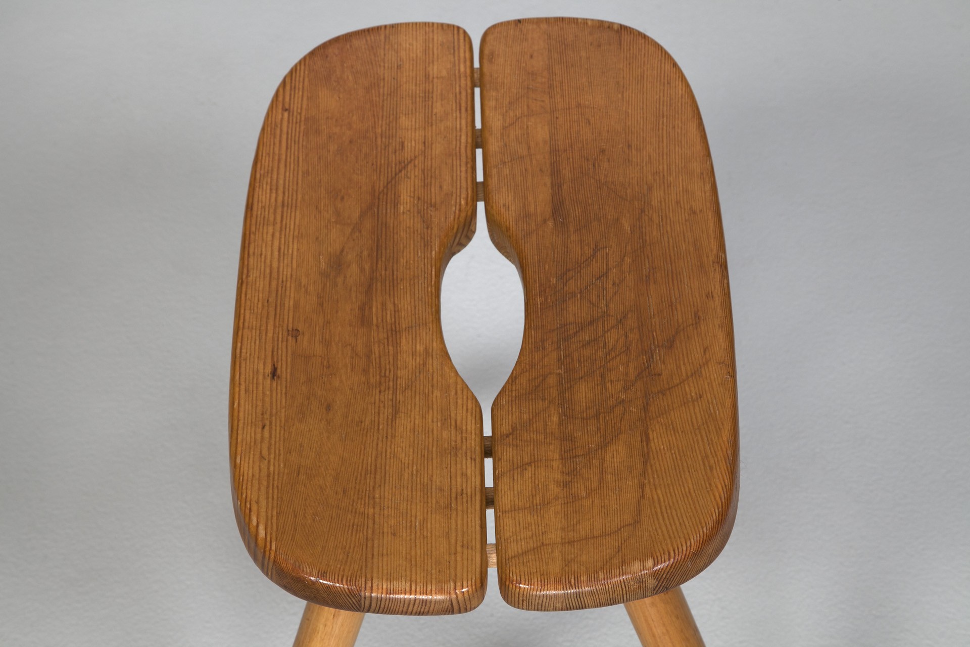 Stool image 3