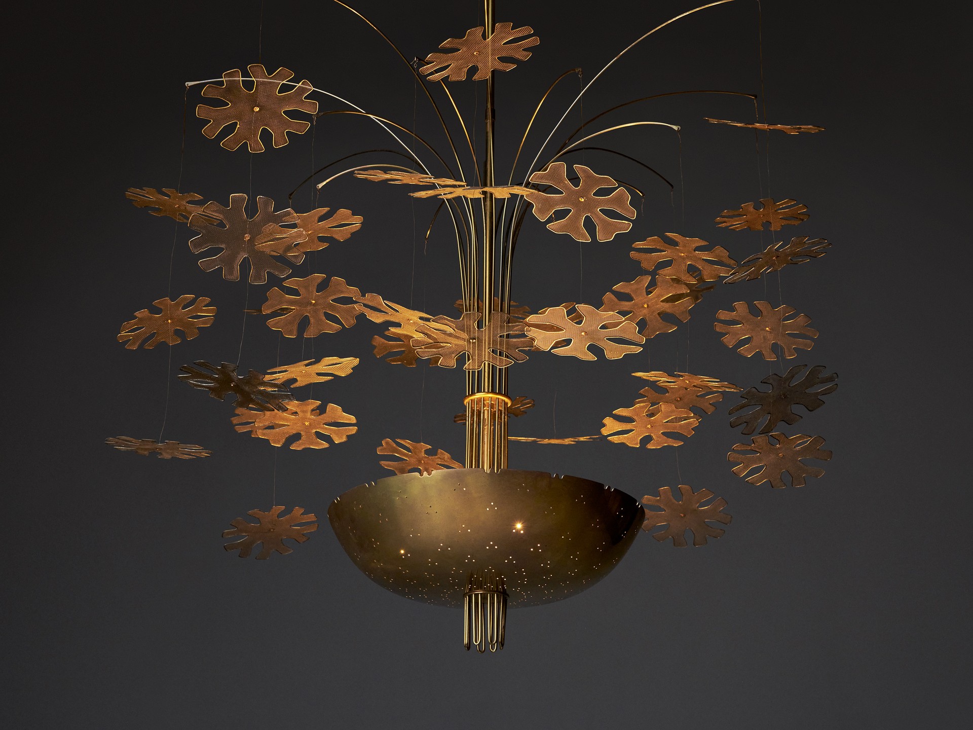 'Snowflake' Chandlier image 5