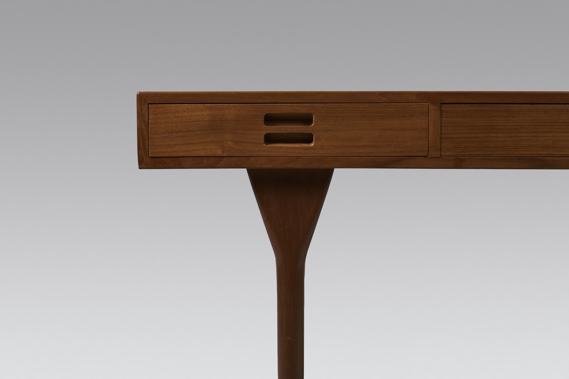 Desk image 5