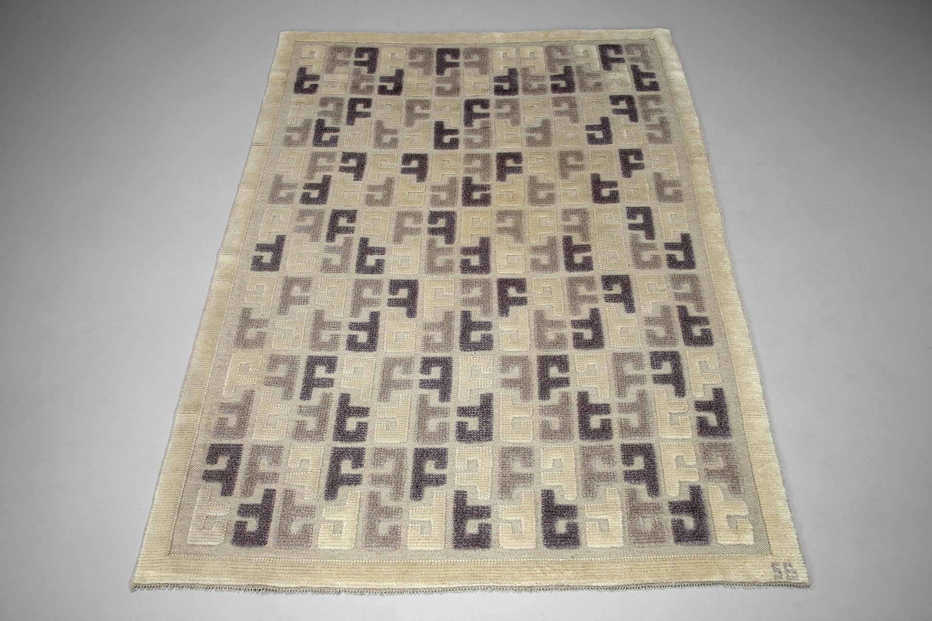 Carpet image 2