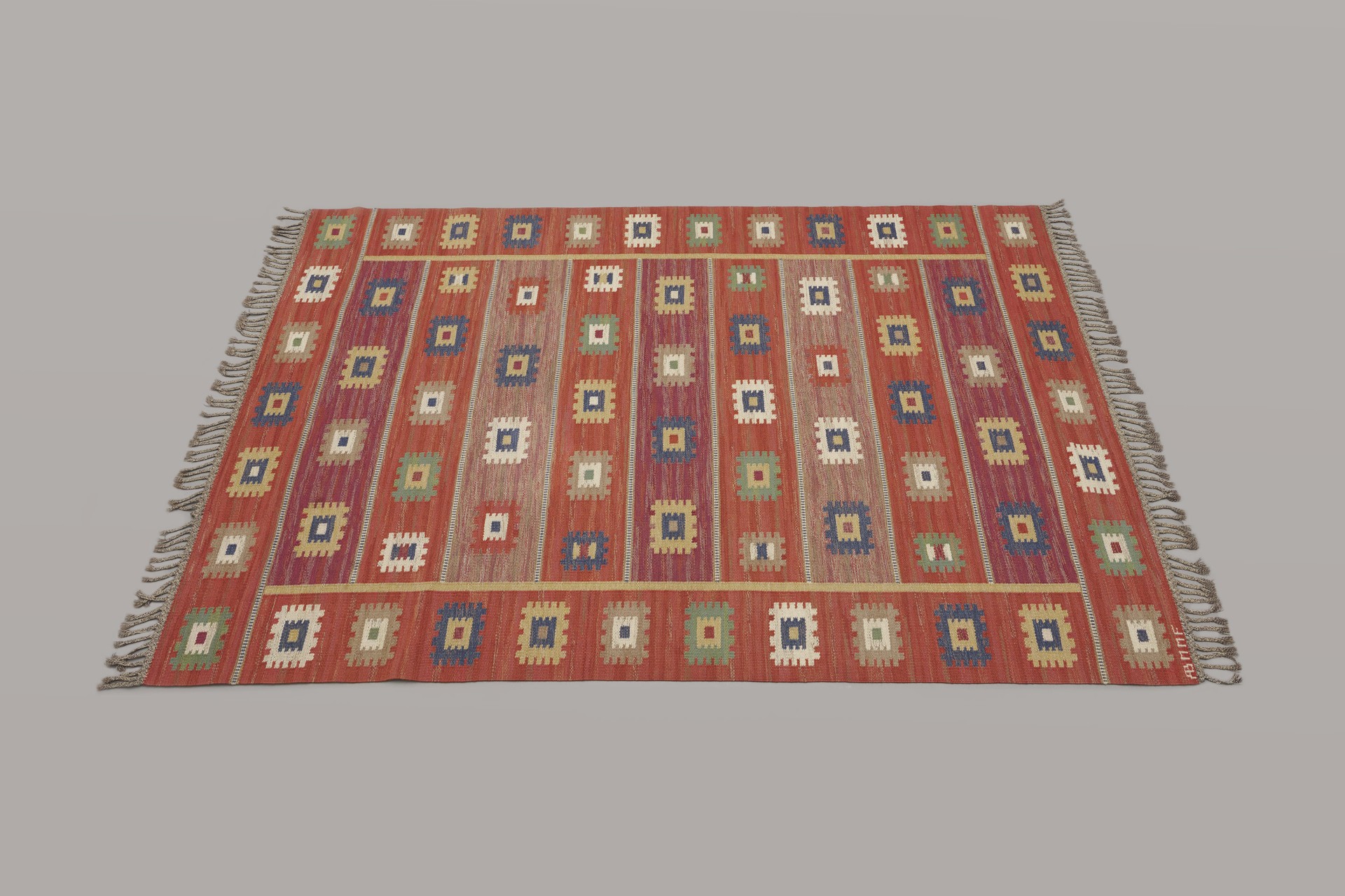 'Röd Grön Äng' Carpet image 2