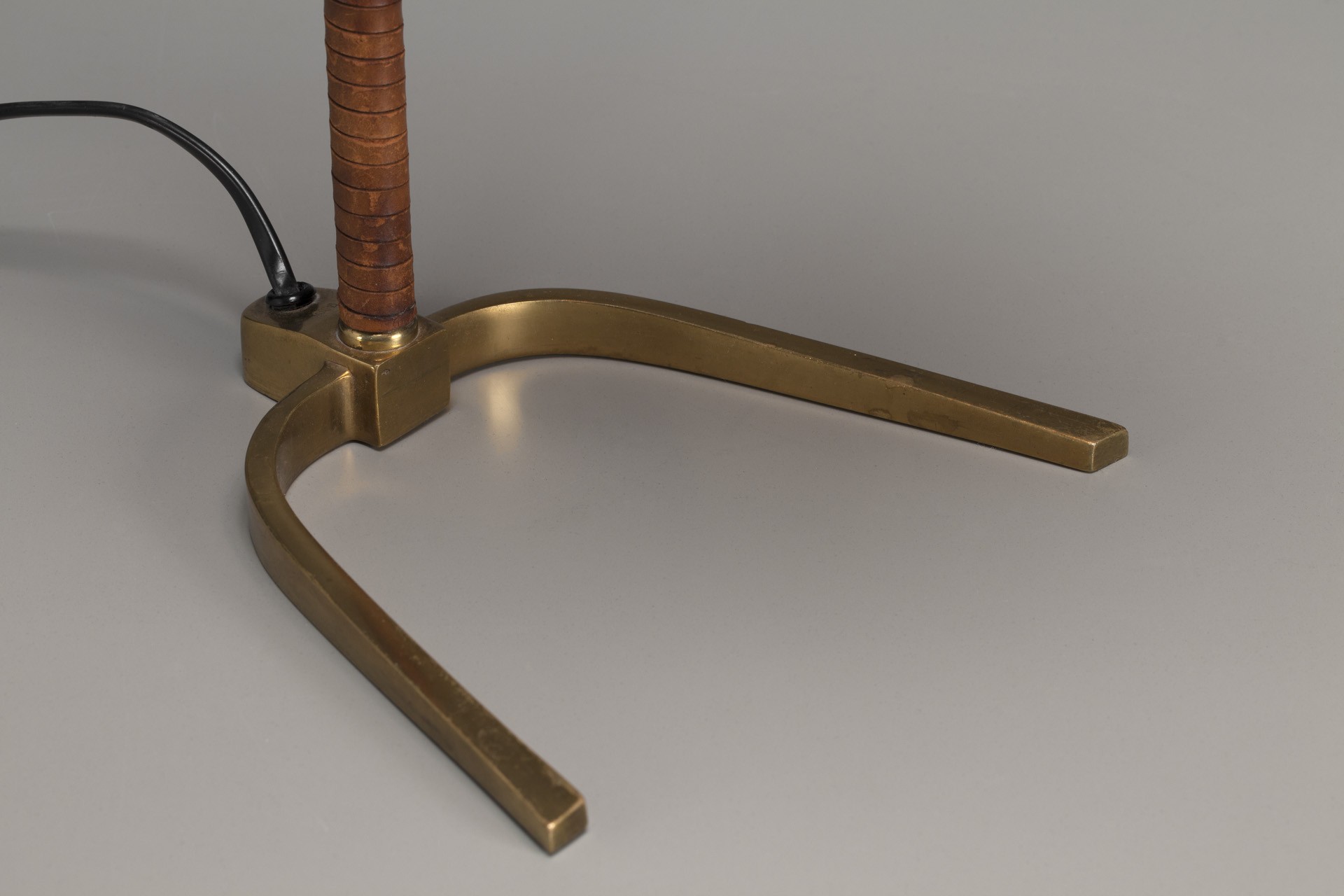 Table Lamp image 4