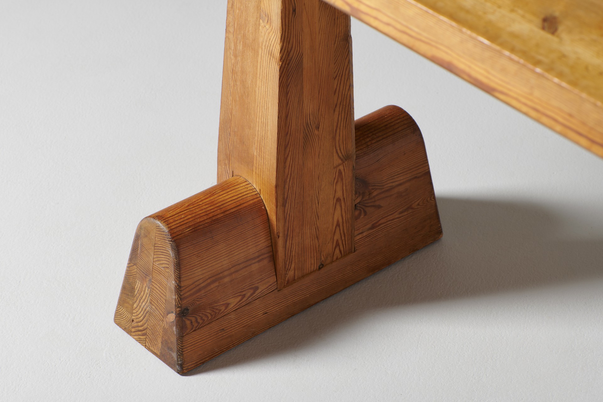 "Utö" Table image 4