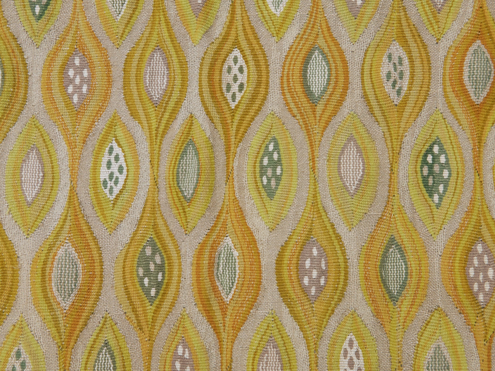 Tapestry 'Kärnfrukt' image 4
