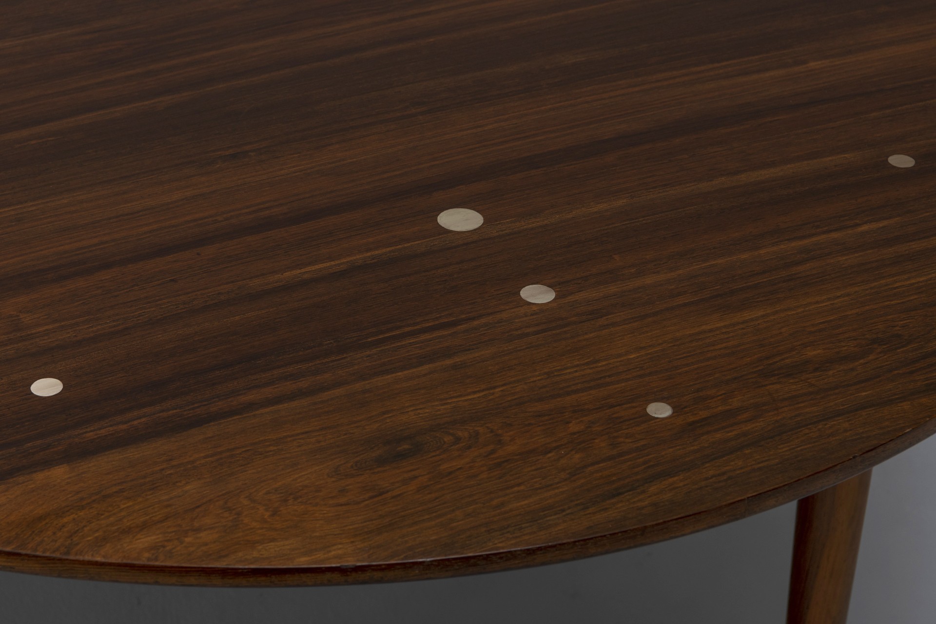 'Judas' Dining Table image 6