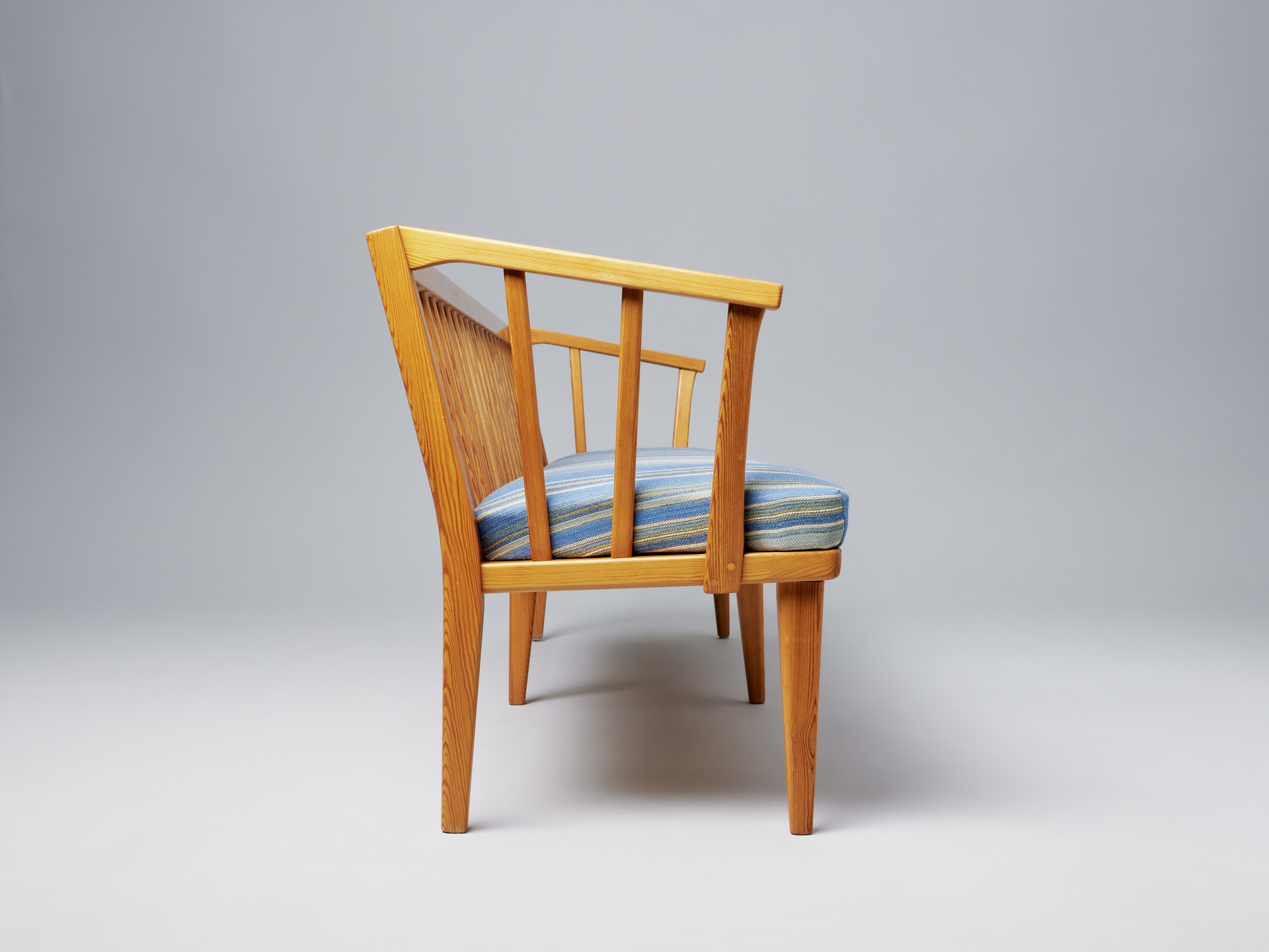 'Visingsö' Sofa image 10
