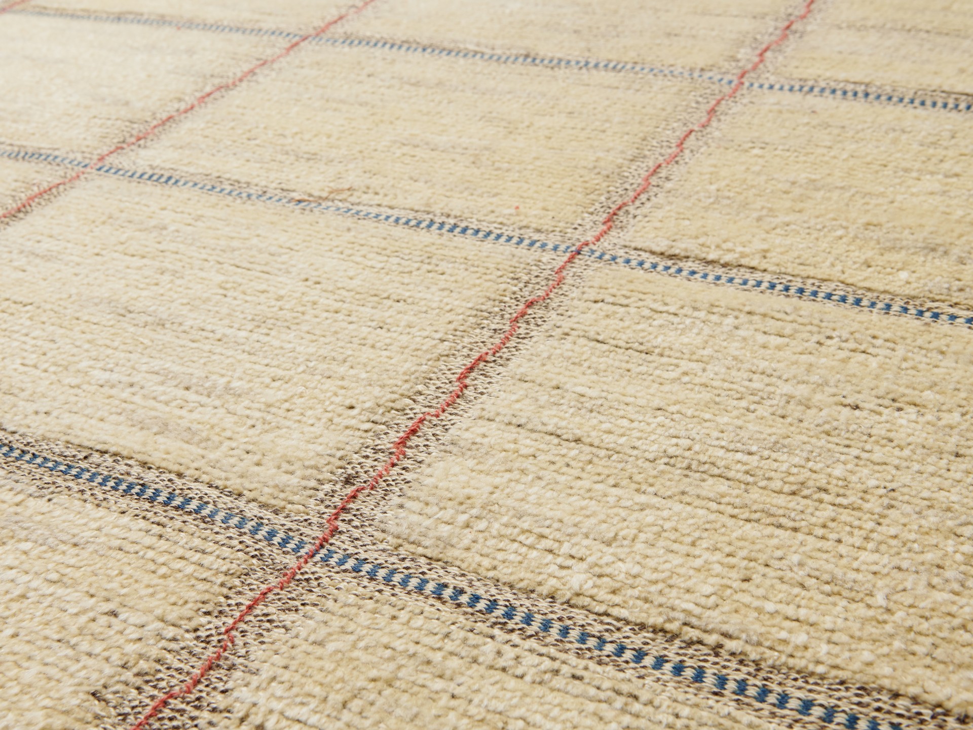 'Rutig Vit Halvflossa' Carpet image 5
