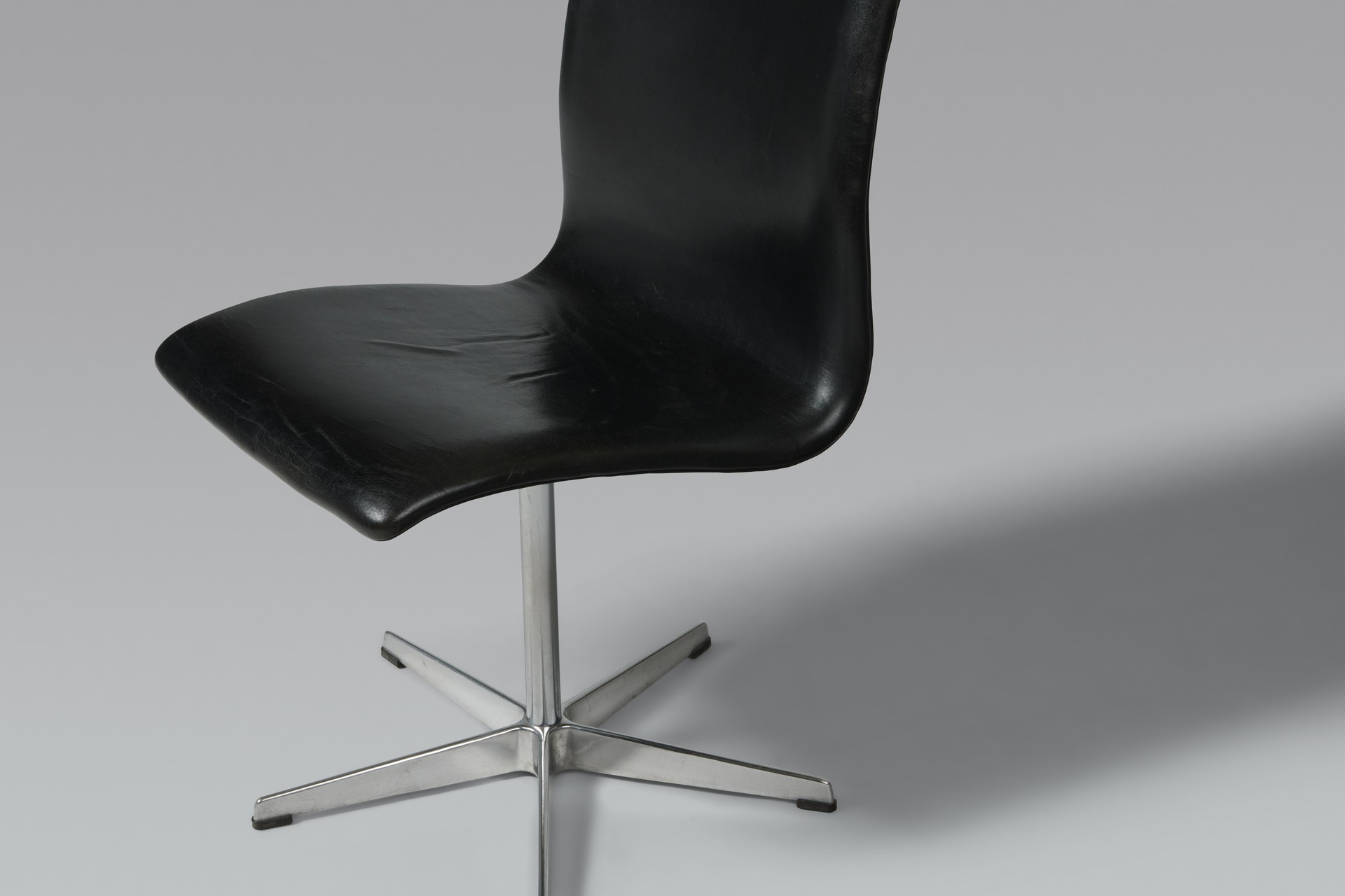 Pair of 'Oxford' Chairs image 6