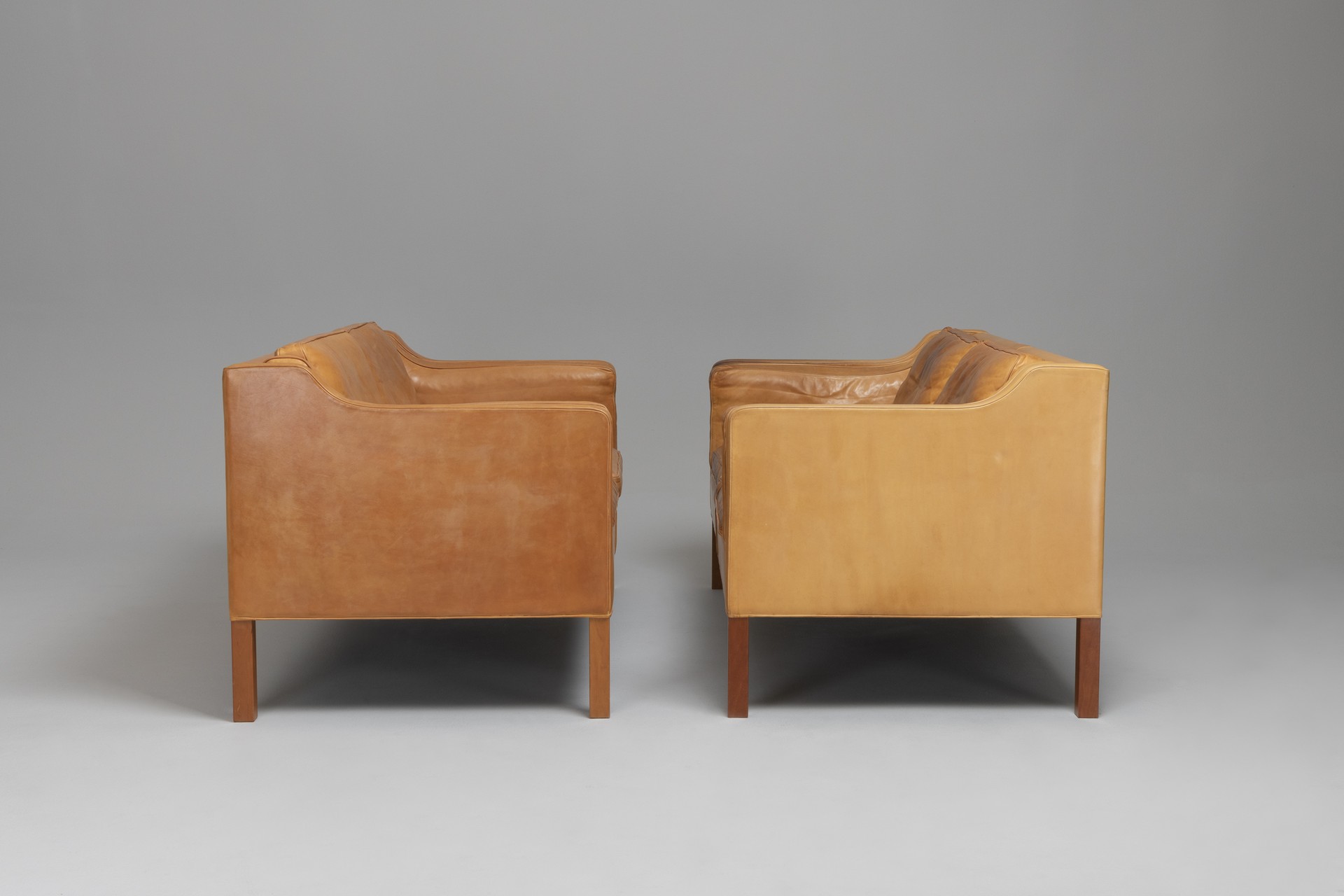 Pair of Sofas, Model no. 2212 image 3