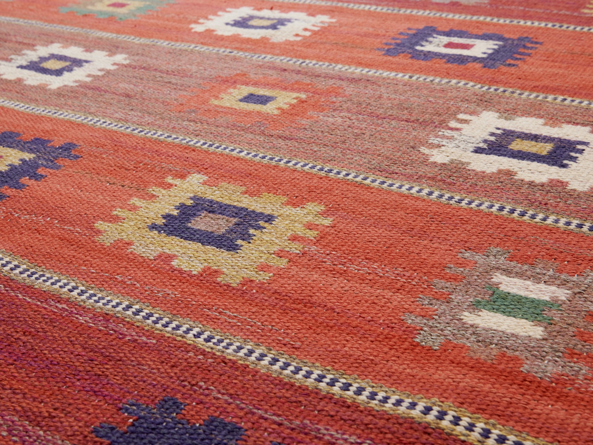 'Röd Grön Äng' Carpet image 5