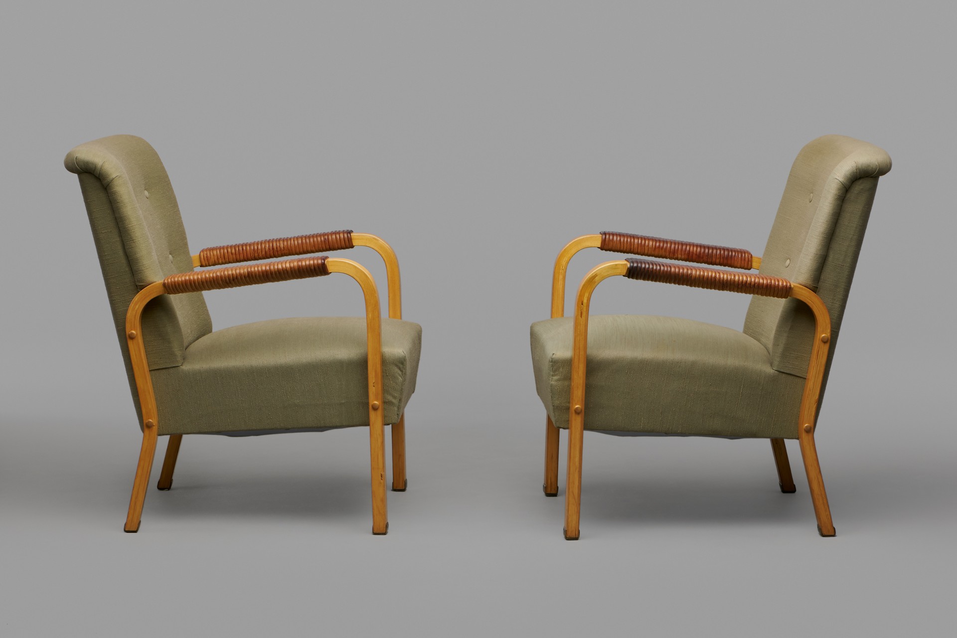 Pair of Armchairs, Model no. 47 image 2