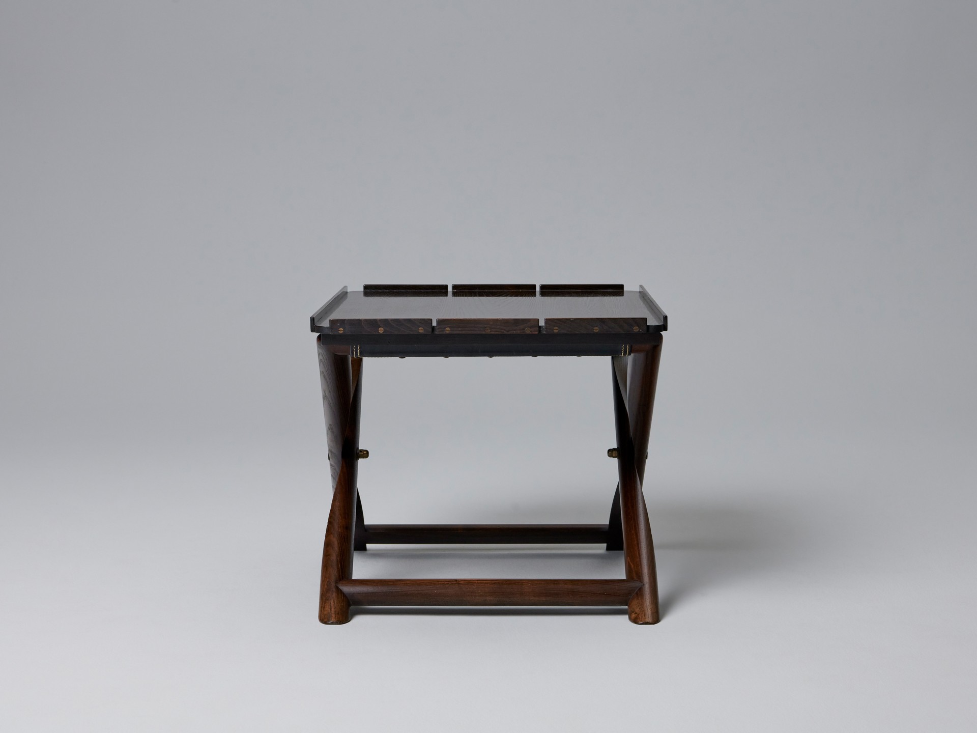'Propeller' Stool with Table image 4