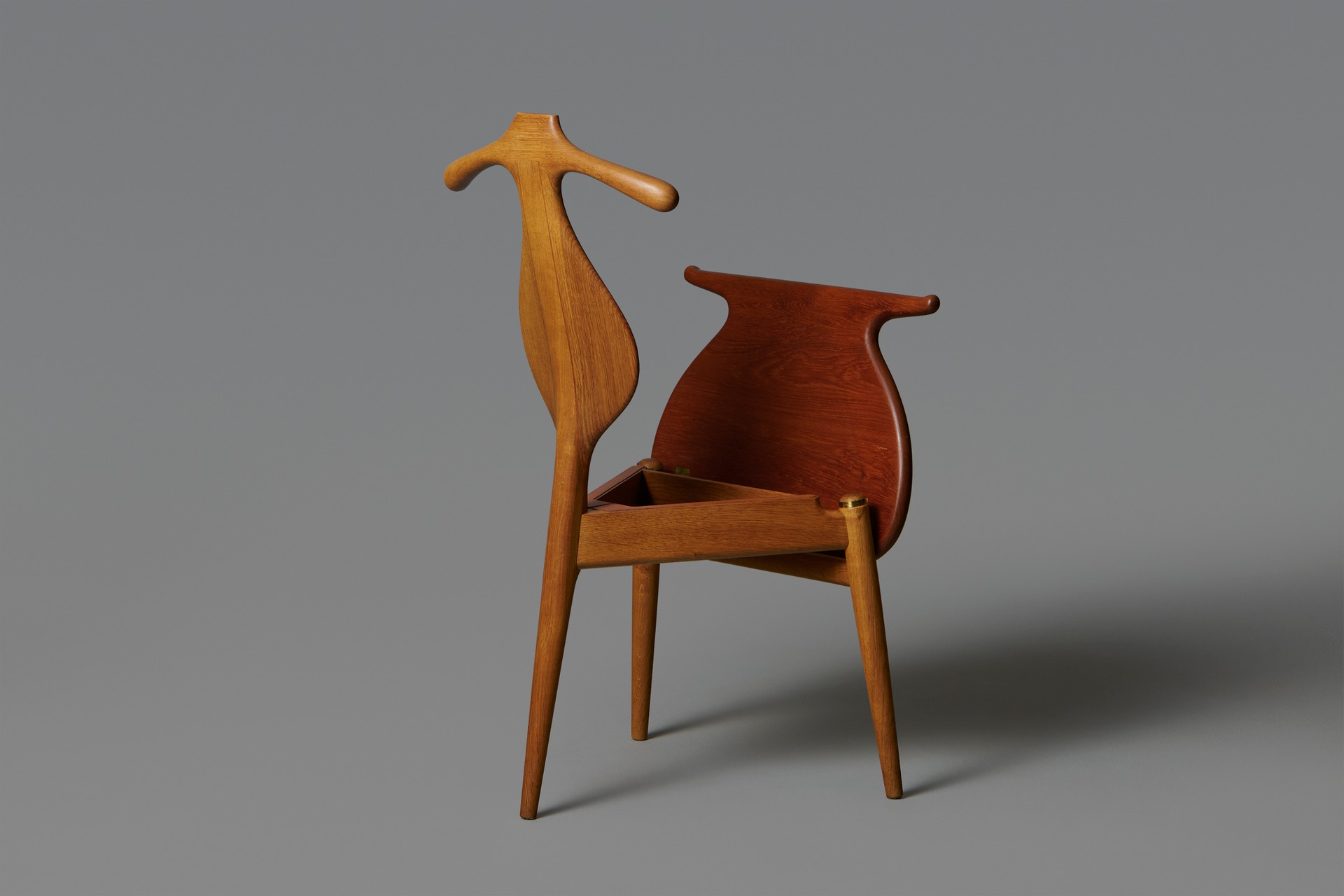 'Valet' Chair, Model no. JH 540 image 5