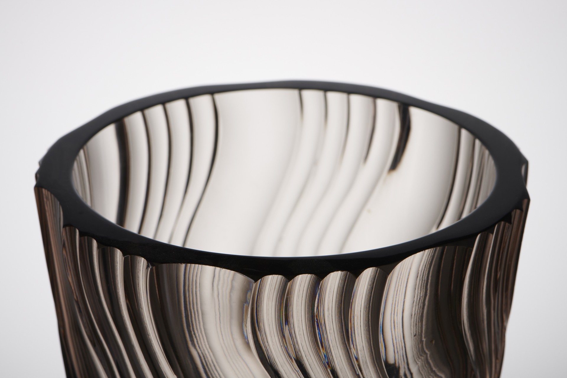 Vase image 4