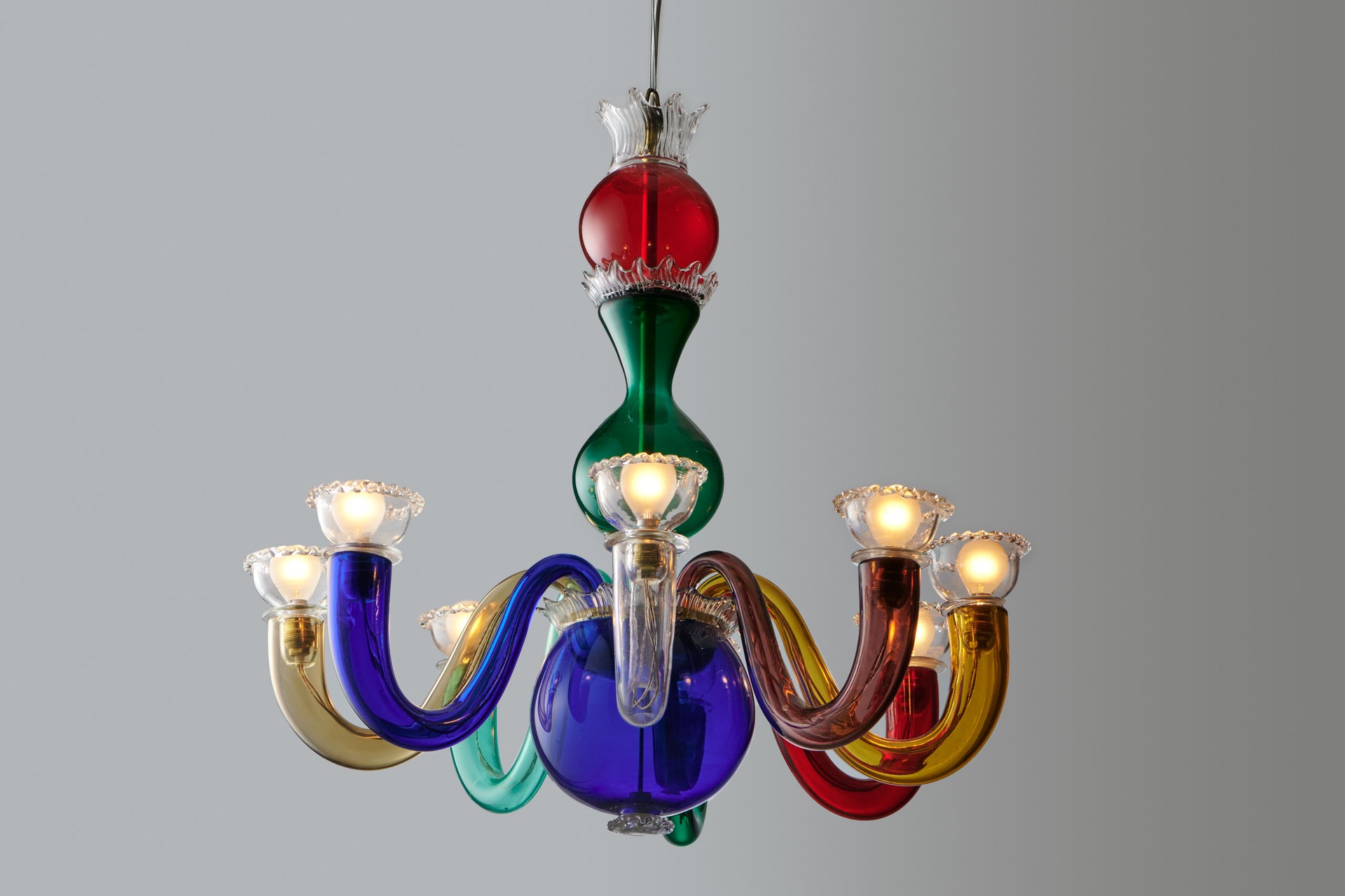 Chandelier image 3