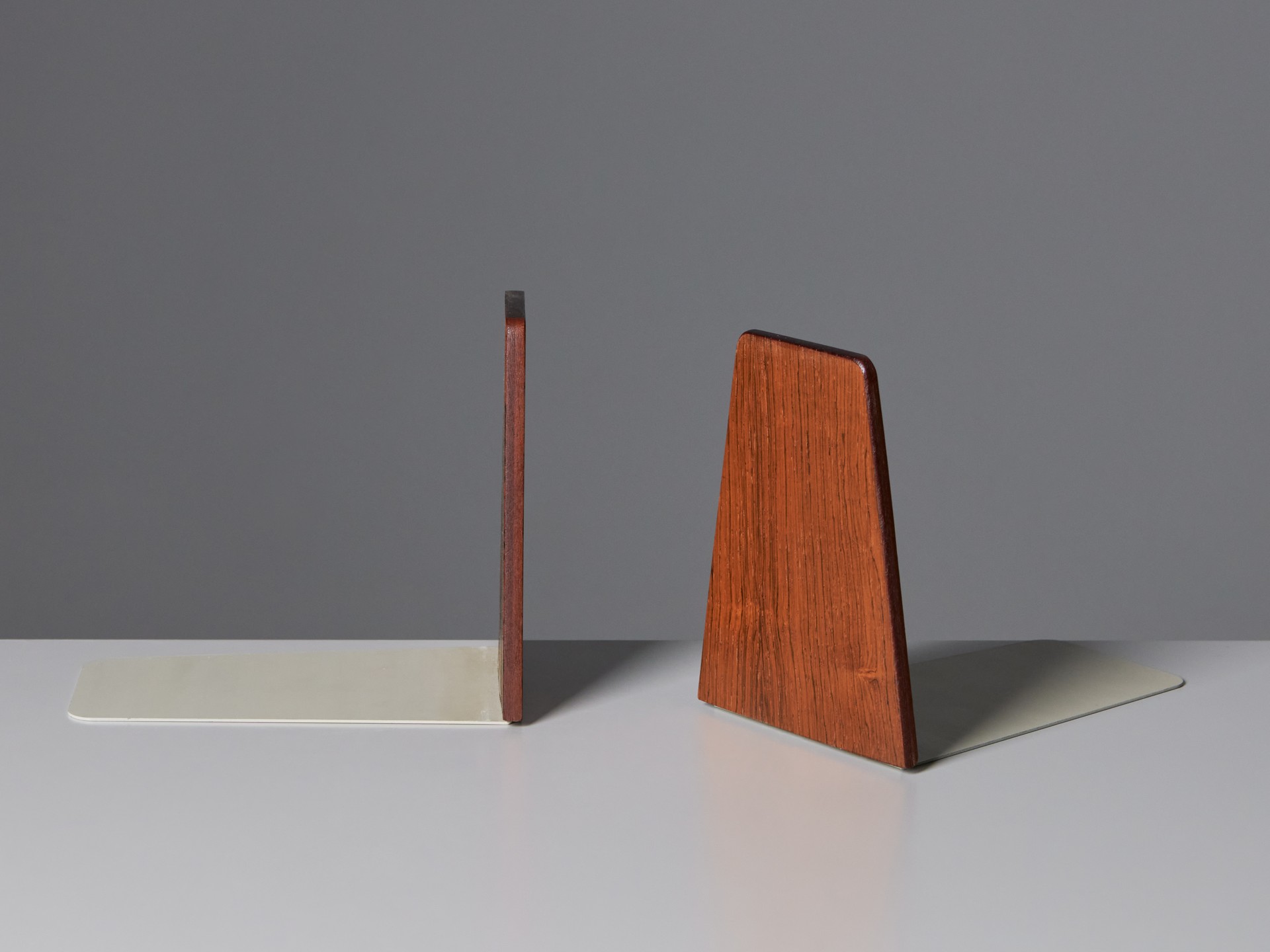 Nine pairs of Bookends image 2