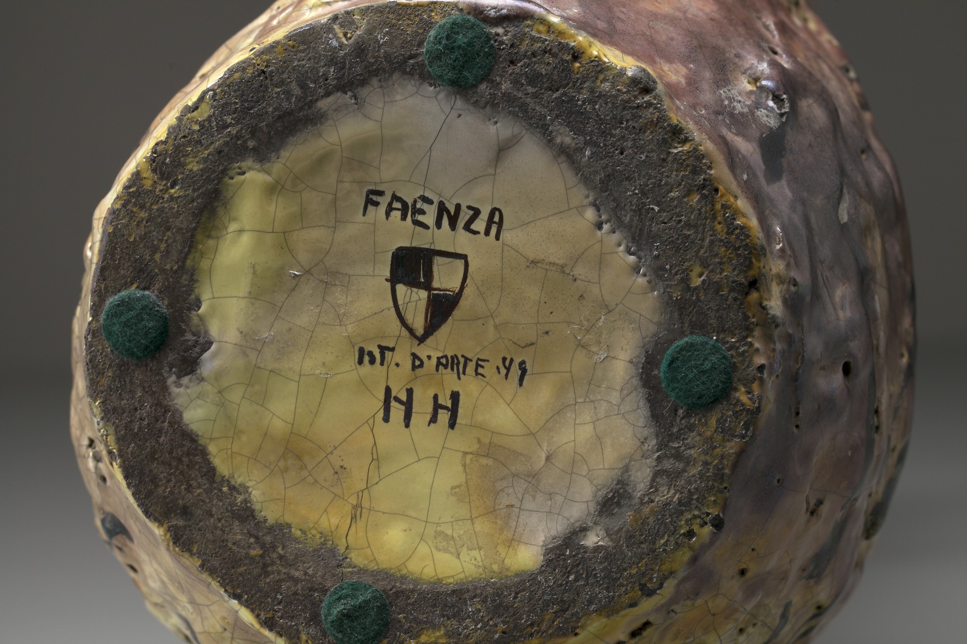 Vase image 5