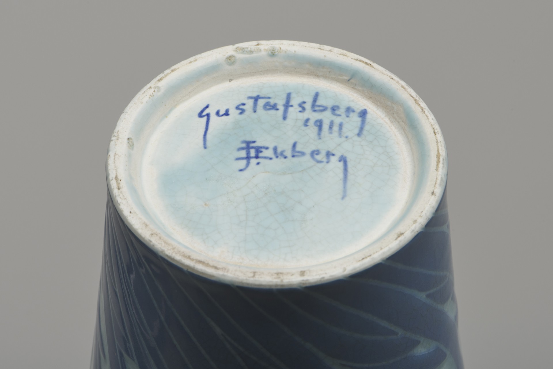 Vase image 5