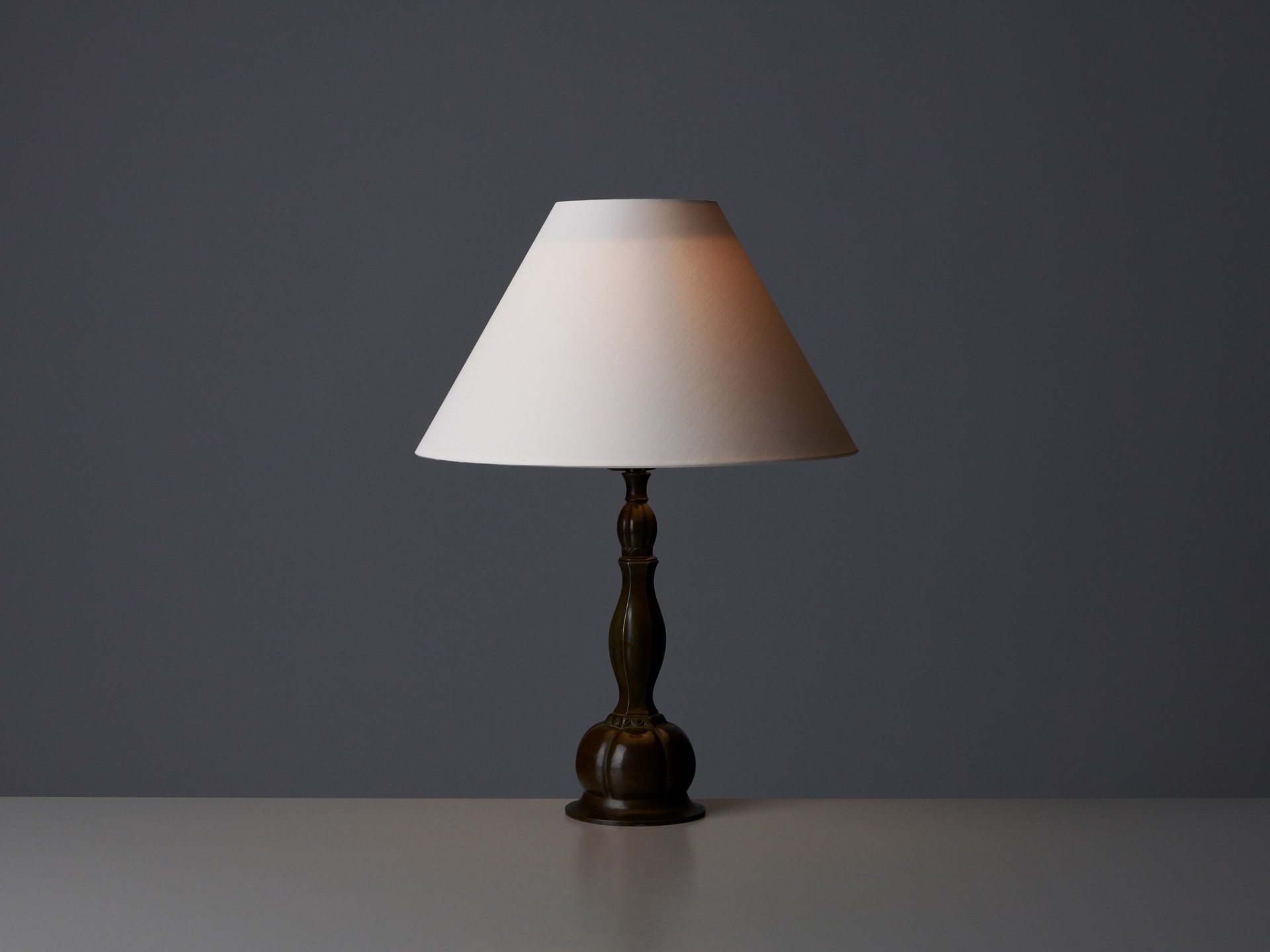 Table Lamp image 2