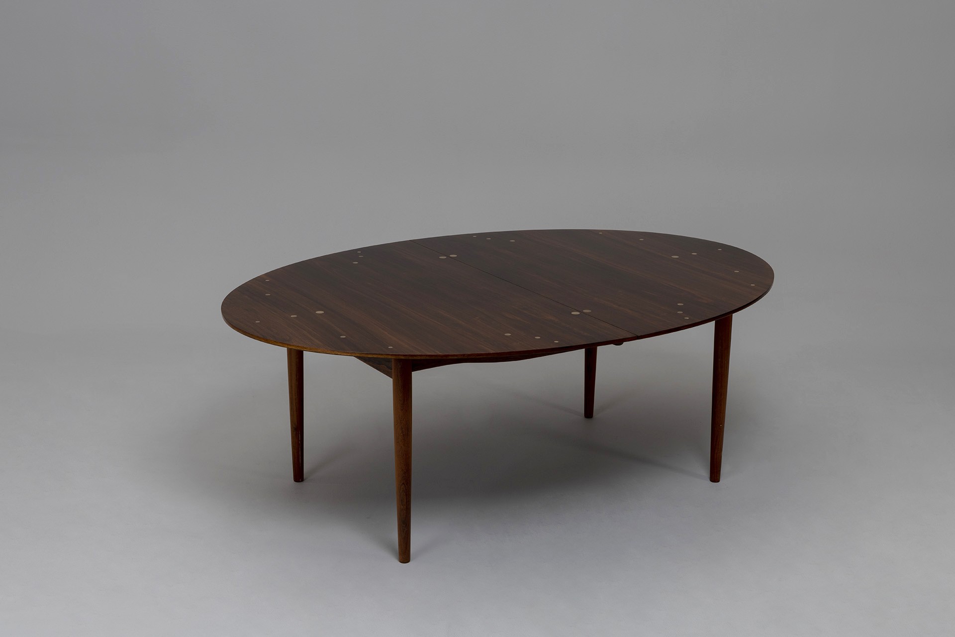 'Judas' Dining Table image 4