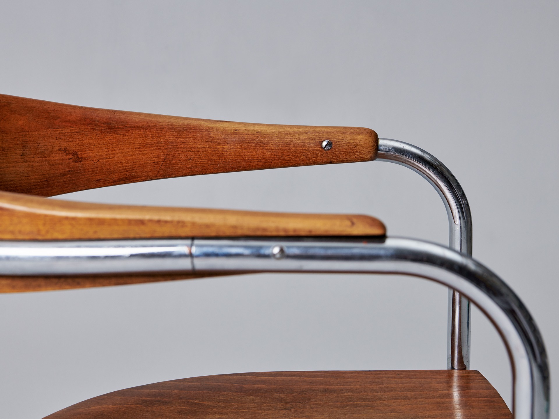 Pair of Cantilevered Armchairs image 8