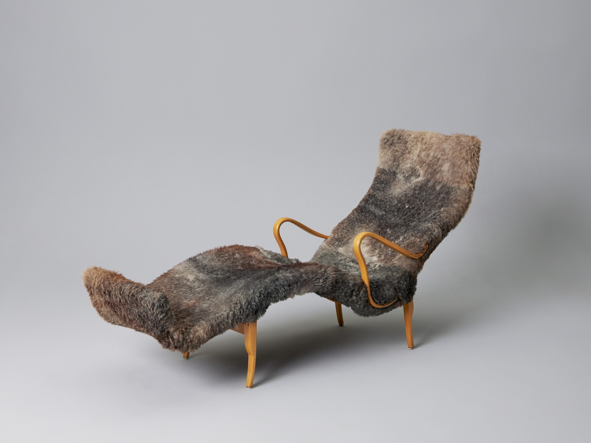 'Pernilla 3' Lounge Chair image 4