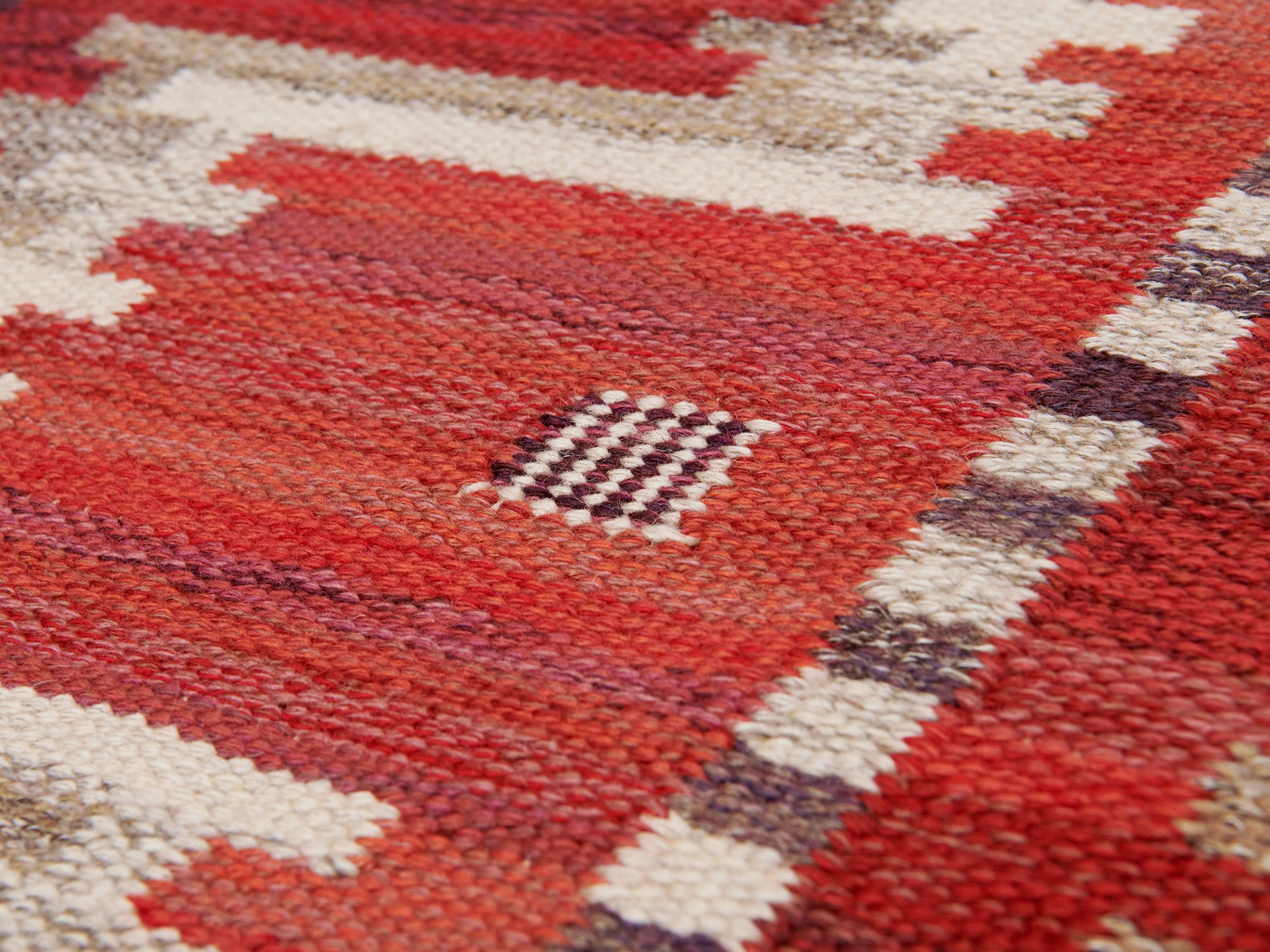 'Röda Havet' Rug image 5
