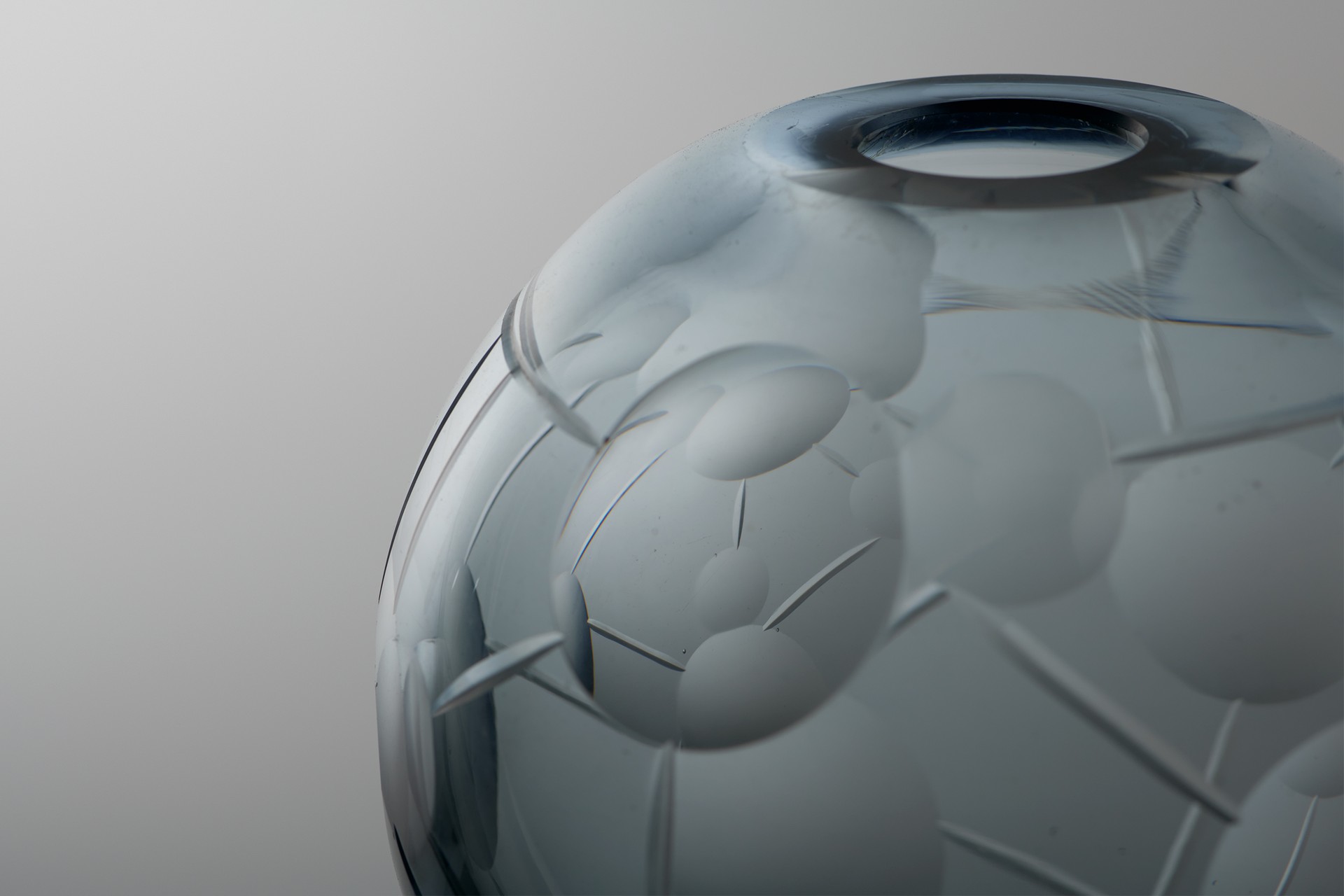 Vase image 3