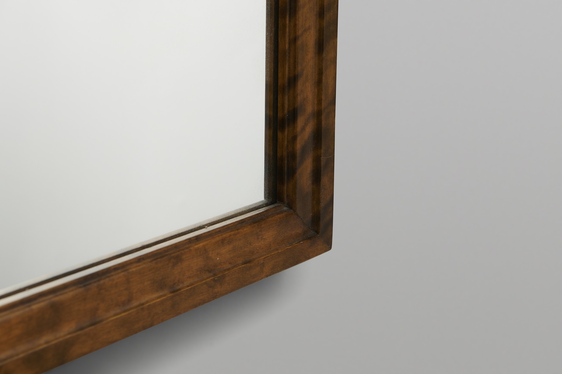 Neoclassical Mirror image 6