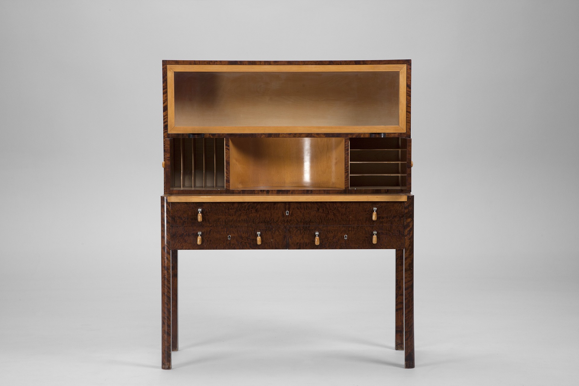 Bureau image 4