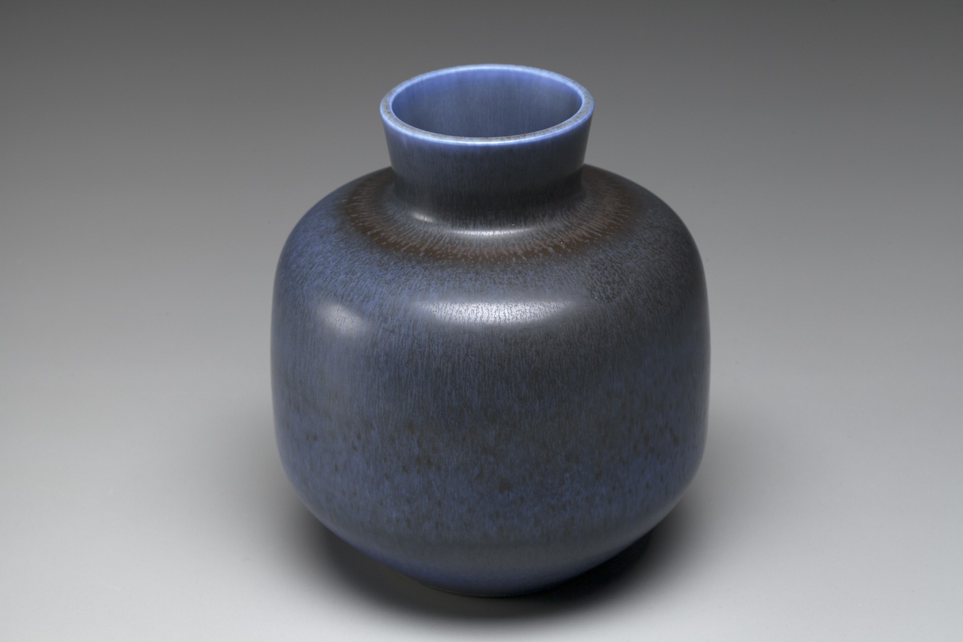 Group of Vases image 6