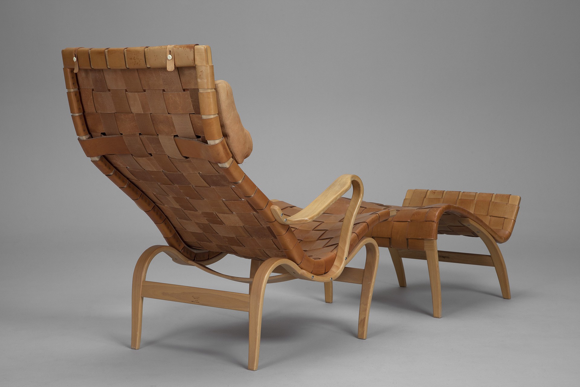 Easy Chair "Pernilla" image 3