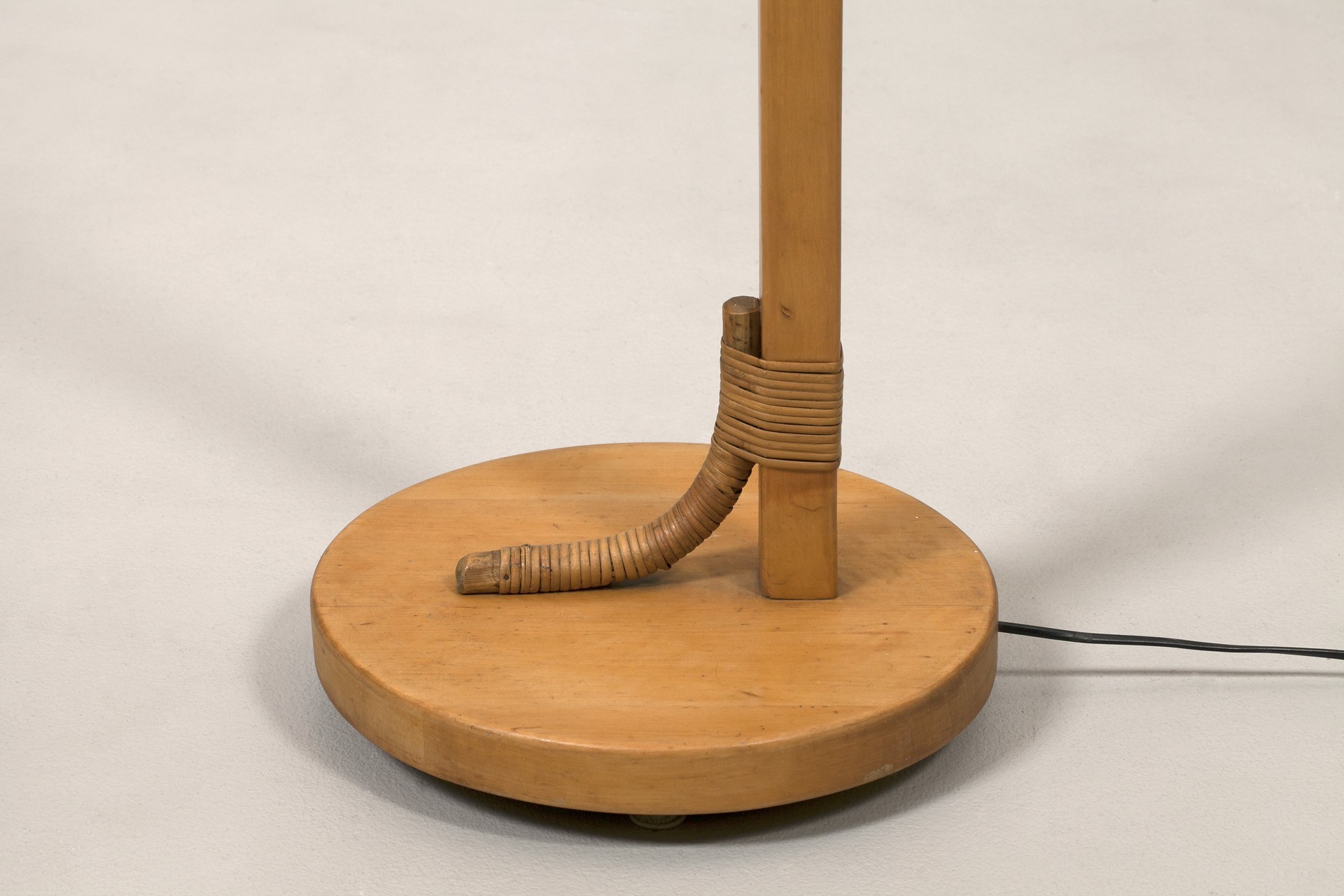Floor Lamp image 5