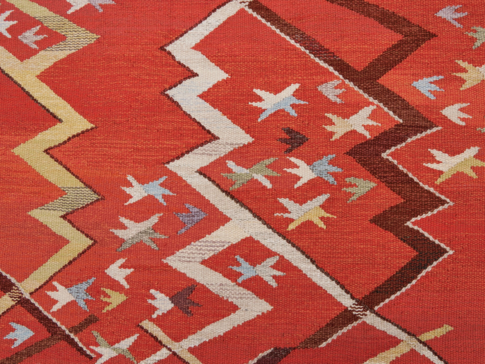 Large 'Söderala Röd' Carpet image 4