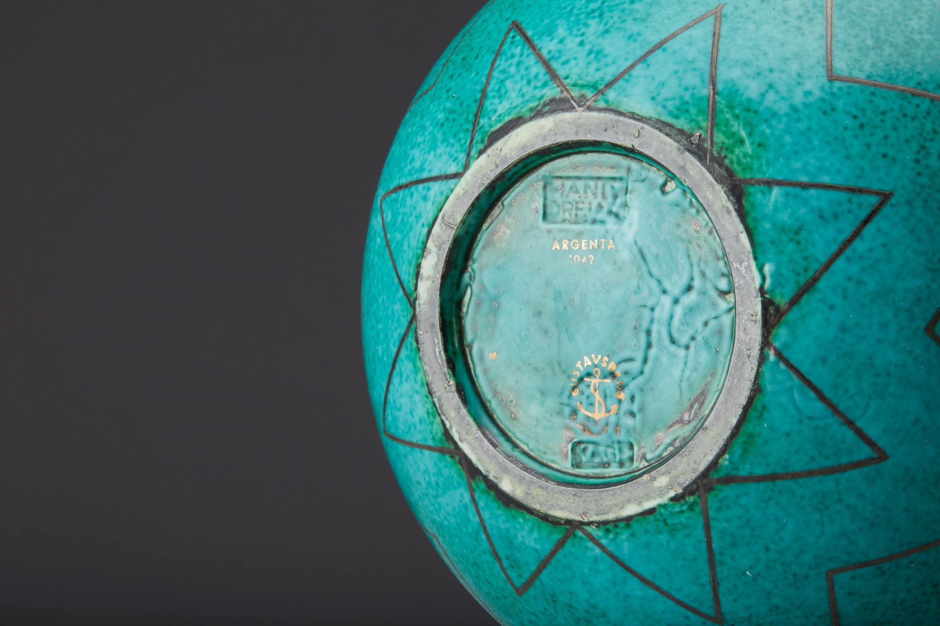 'Argenta' Vase image 4