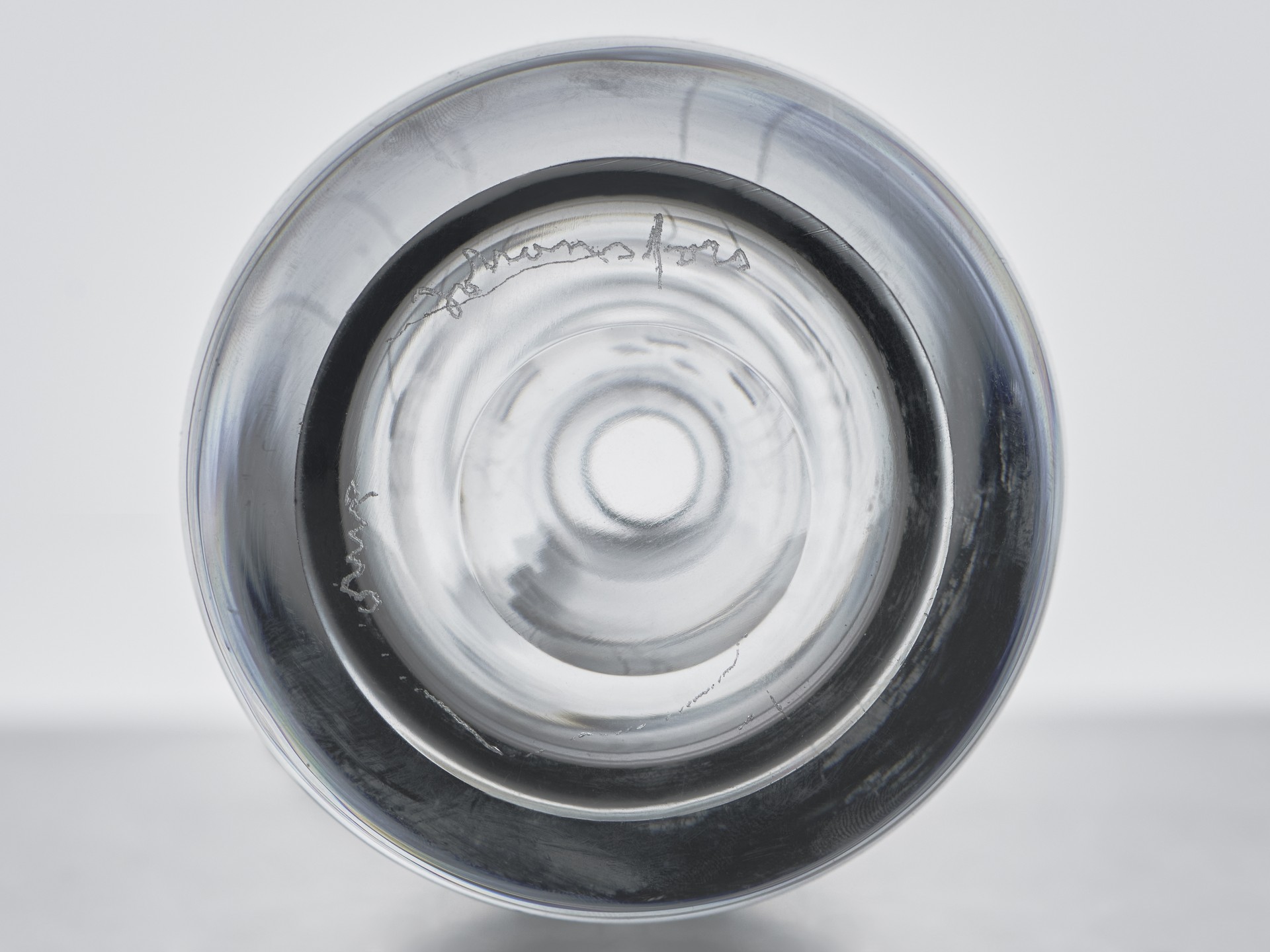 Vase image 6