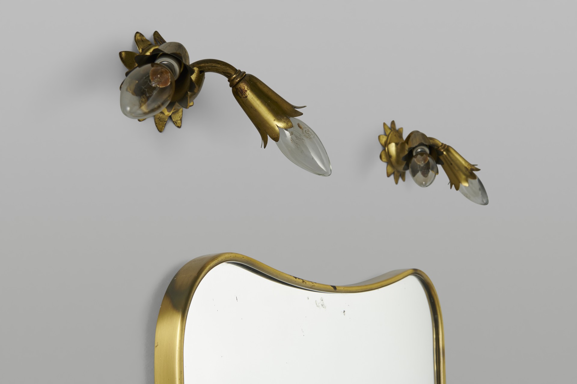 Wall Mirror with Lights image 7